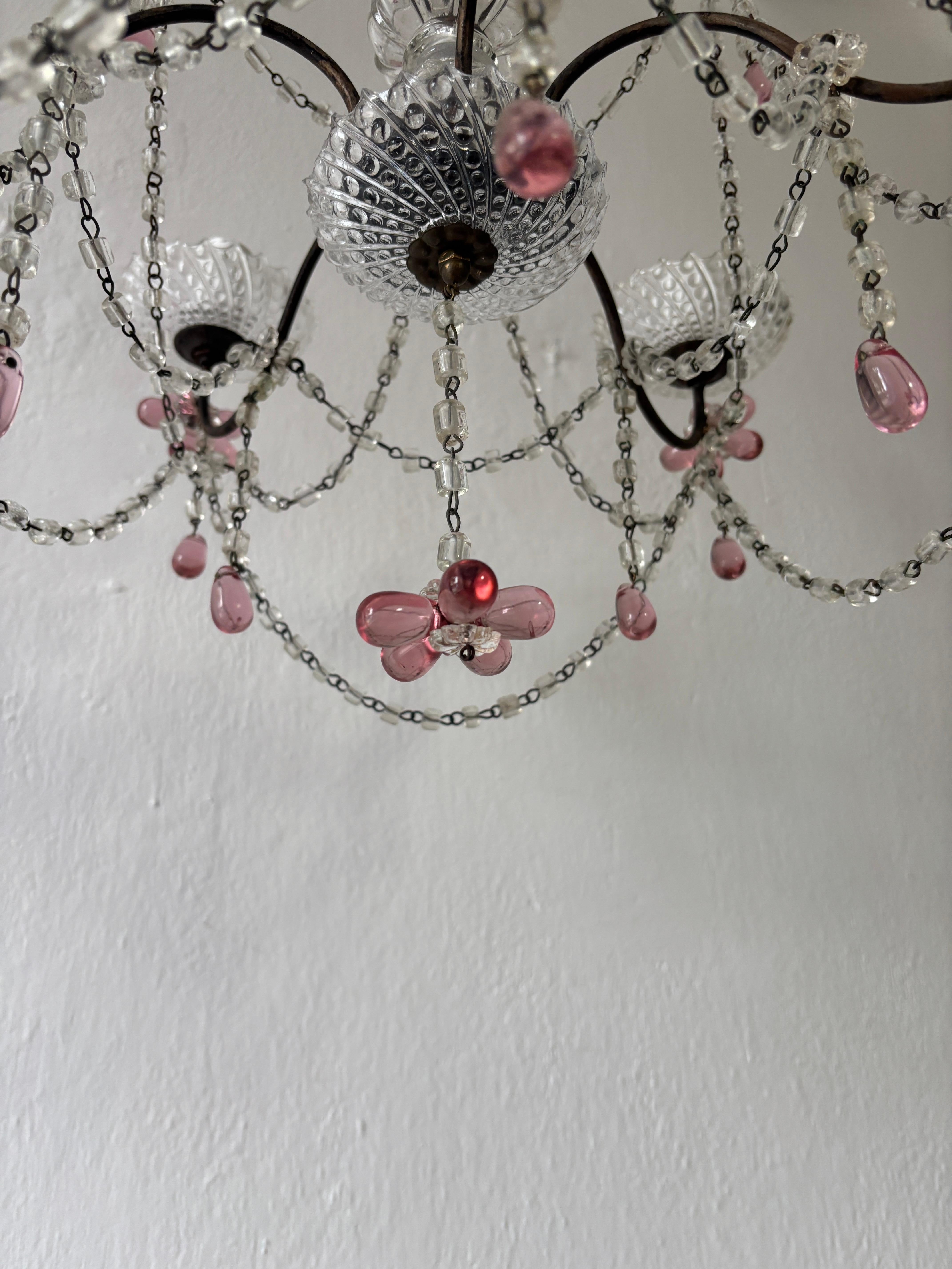 Araña francesa de cristal de Murano con flores de arándano rosa, hacia 1920 en venta 1