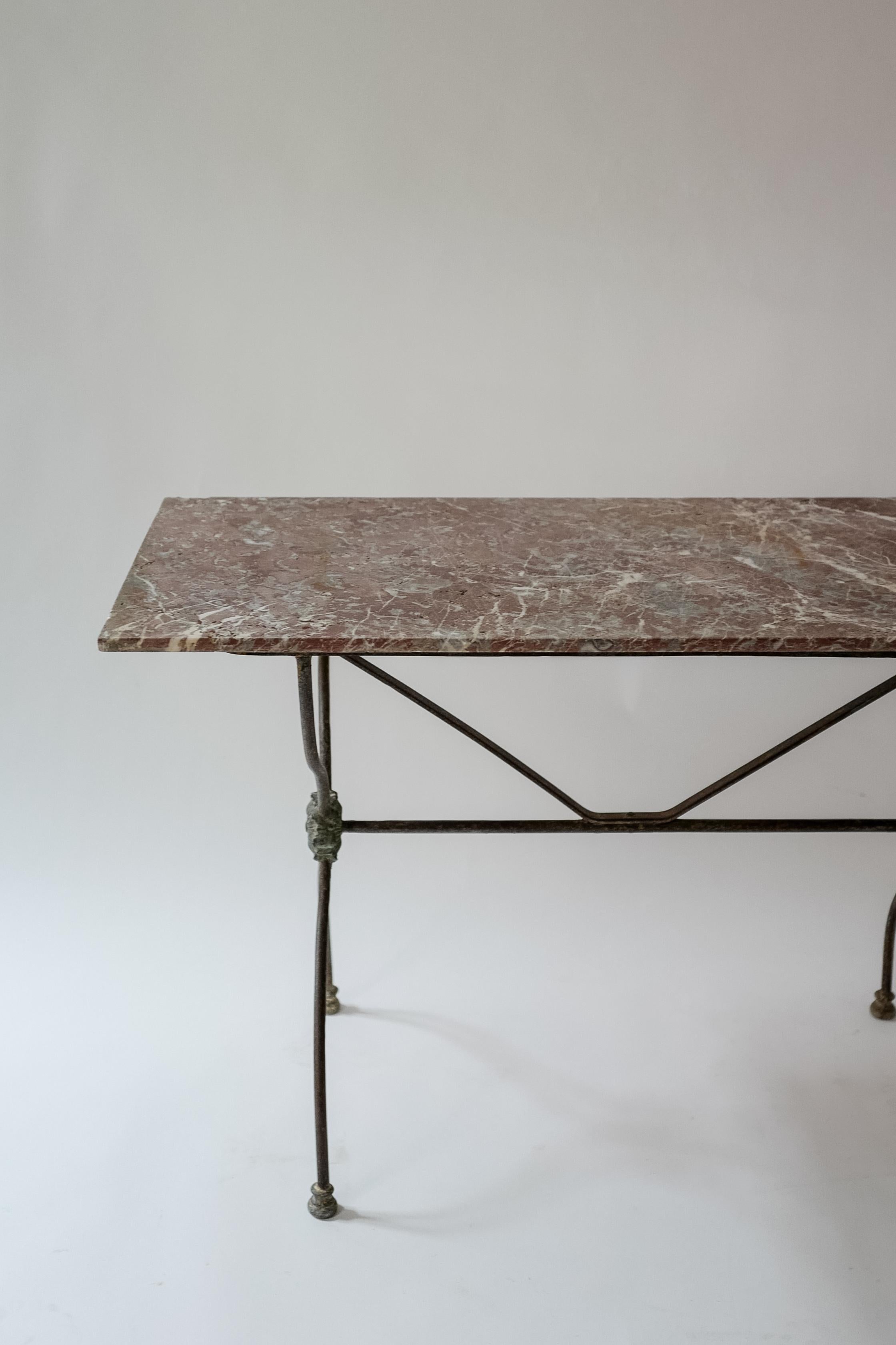 French Pink Marble and Iron garden console table  In Good Condition For Sale In Milano, IT