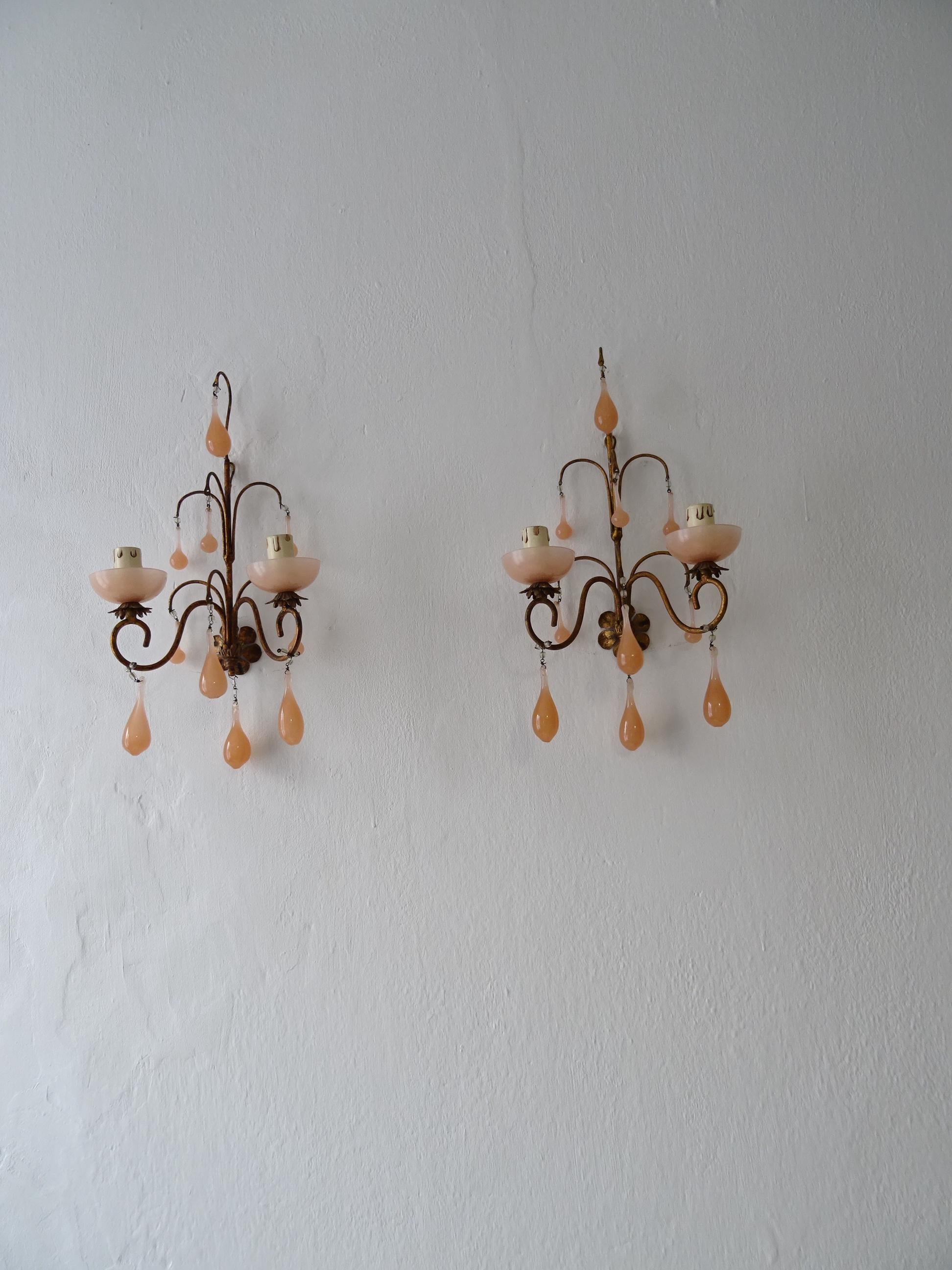French Pink Opaline Drops & Bobéches Sconces, circa 1920 For Sale 4
