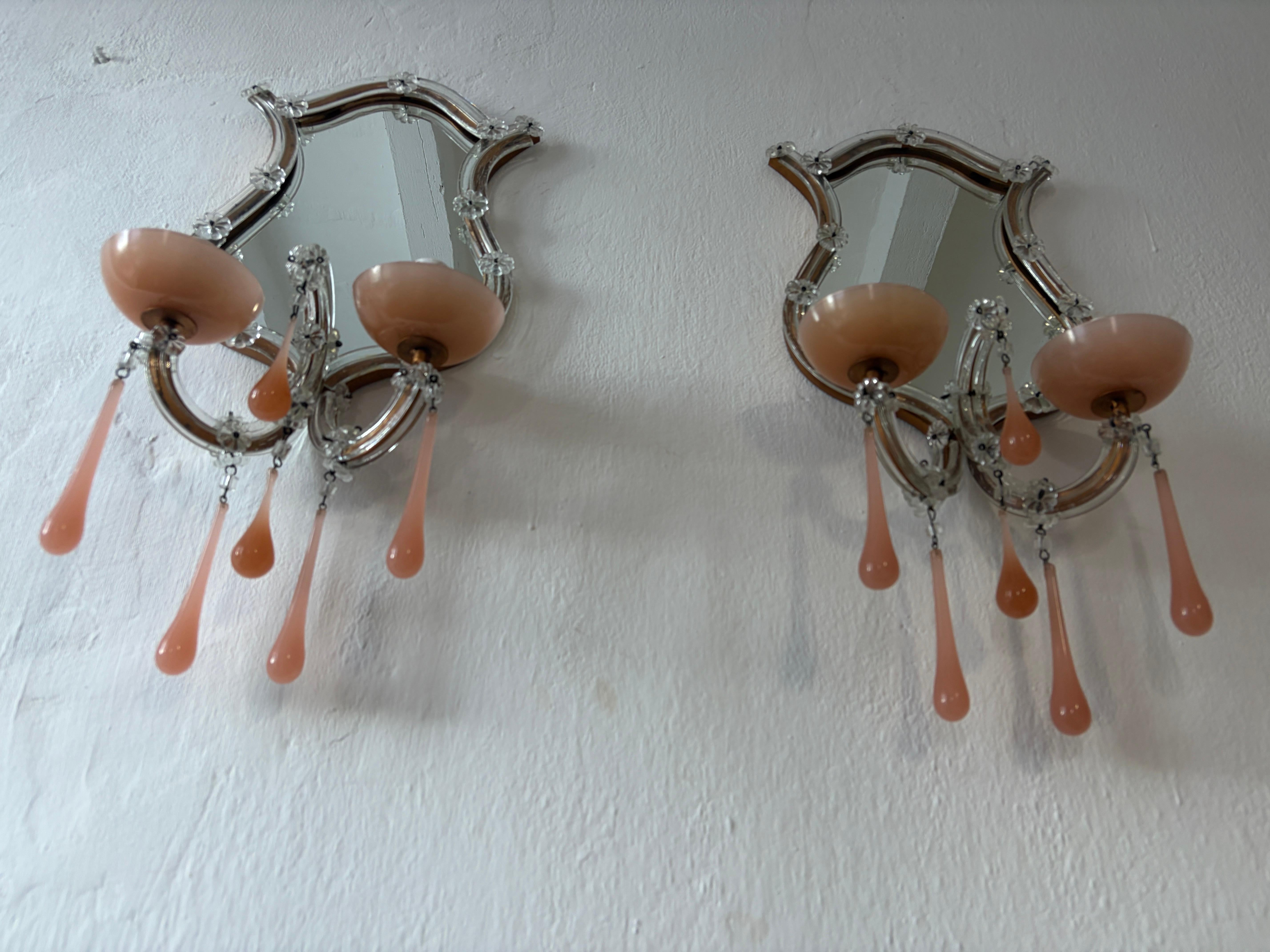 Francese Applique francesi in vetro di Murano con gocce opaline rosa, circa 1920 in vendita