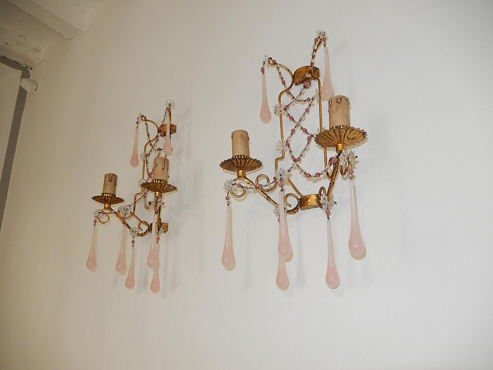 French Pink Opaline Drops with Beads and Star Crystal Sconces, 1920s In Good Condition In Modena (MO), Modena (Mo)
