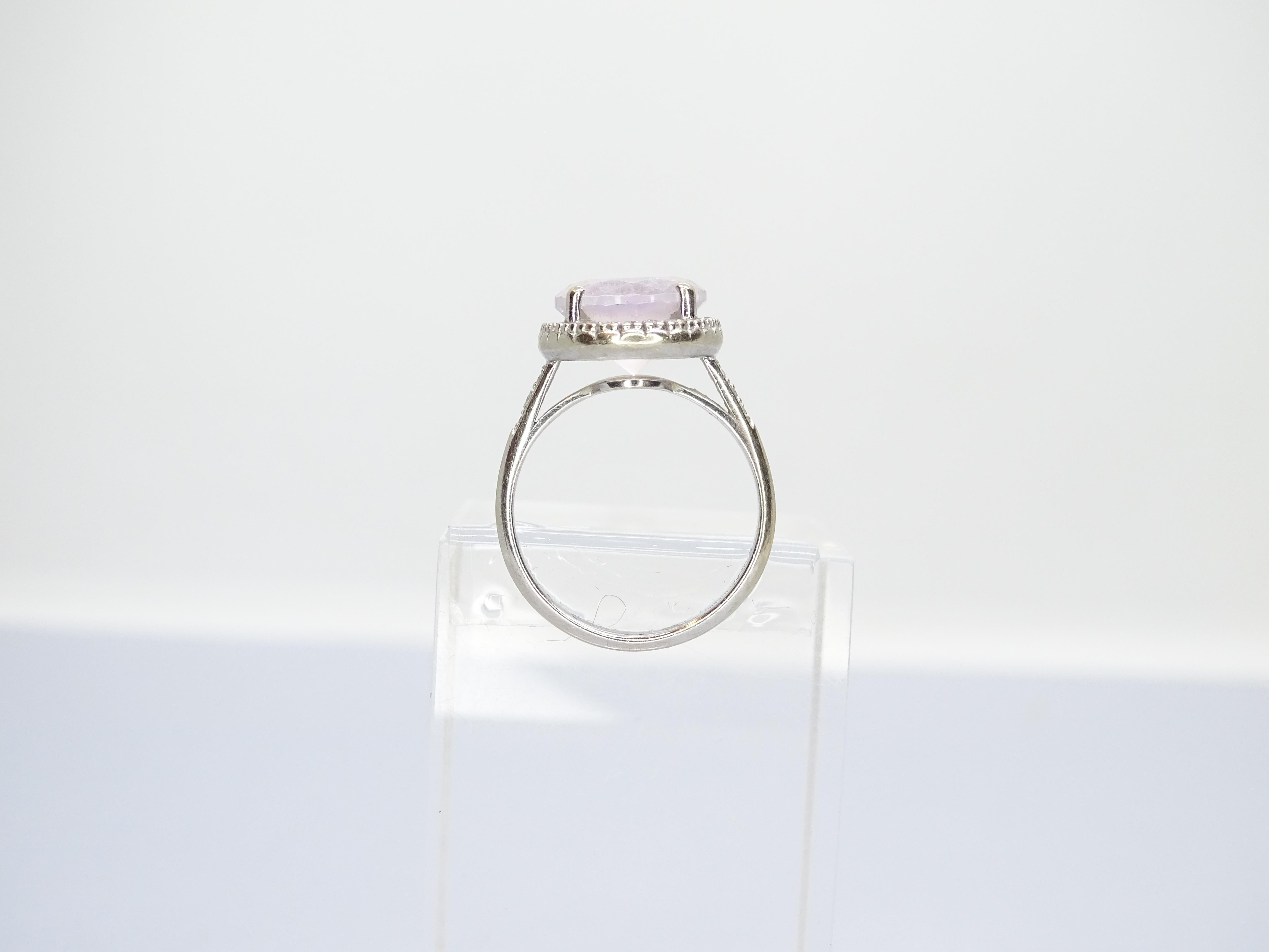 French pink Ring amethyst  diamonds 0.31 Ct. 18K white gold, Maison Mauboussin For Sale 4