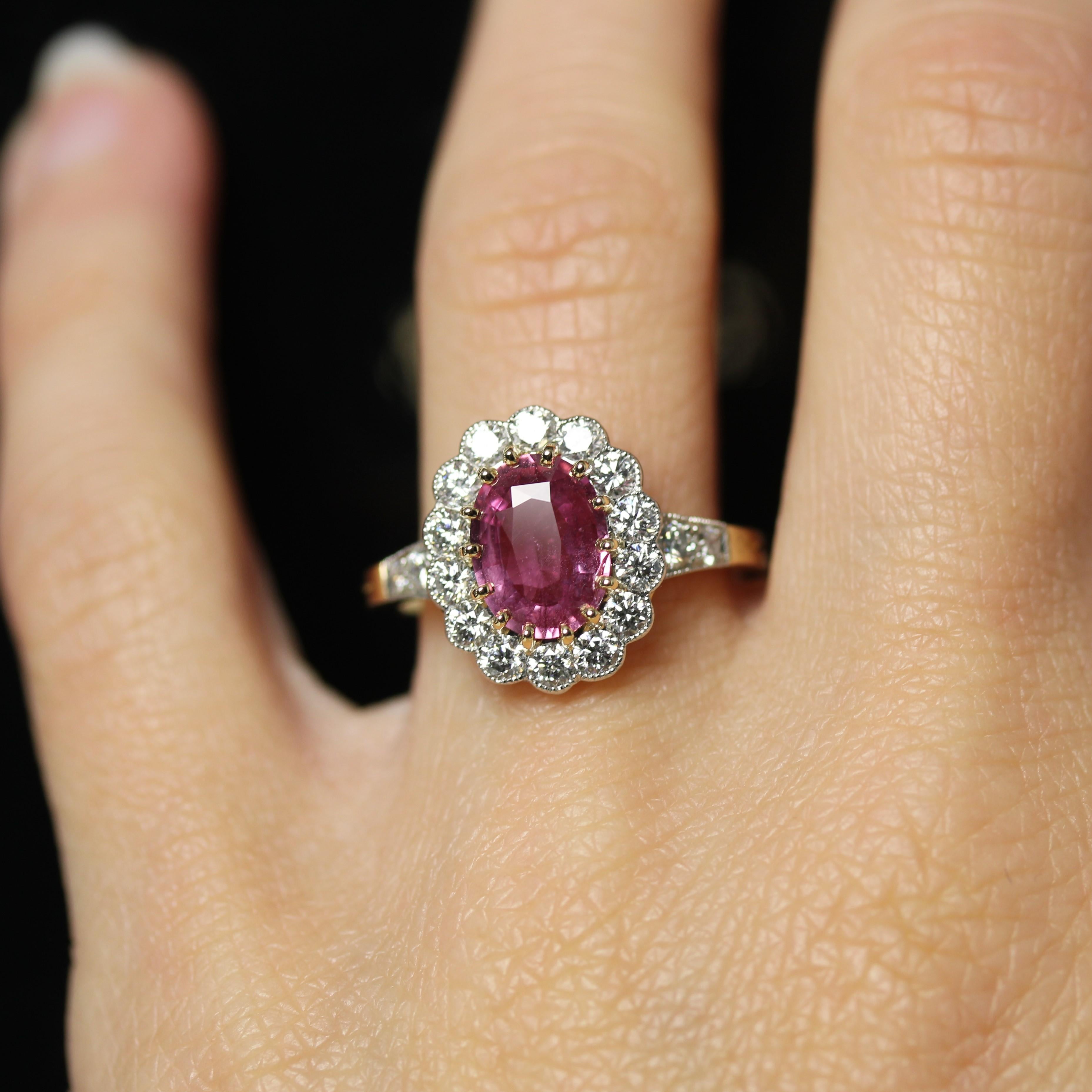 Bague marguerite française en or jaune 18 carats, saphir rose et diamants en vente 10
