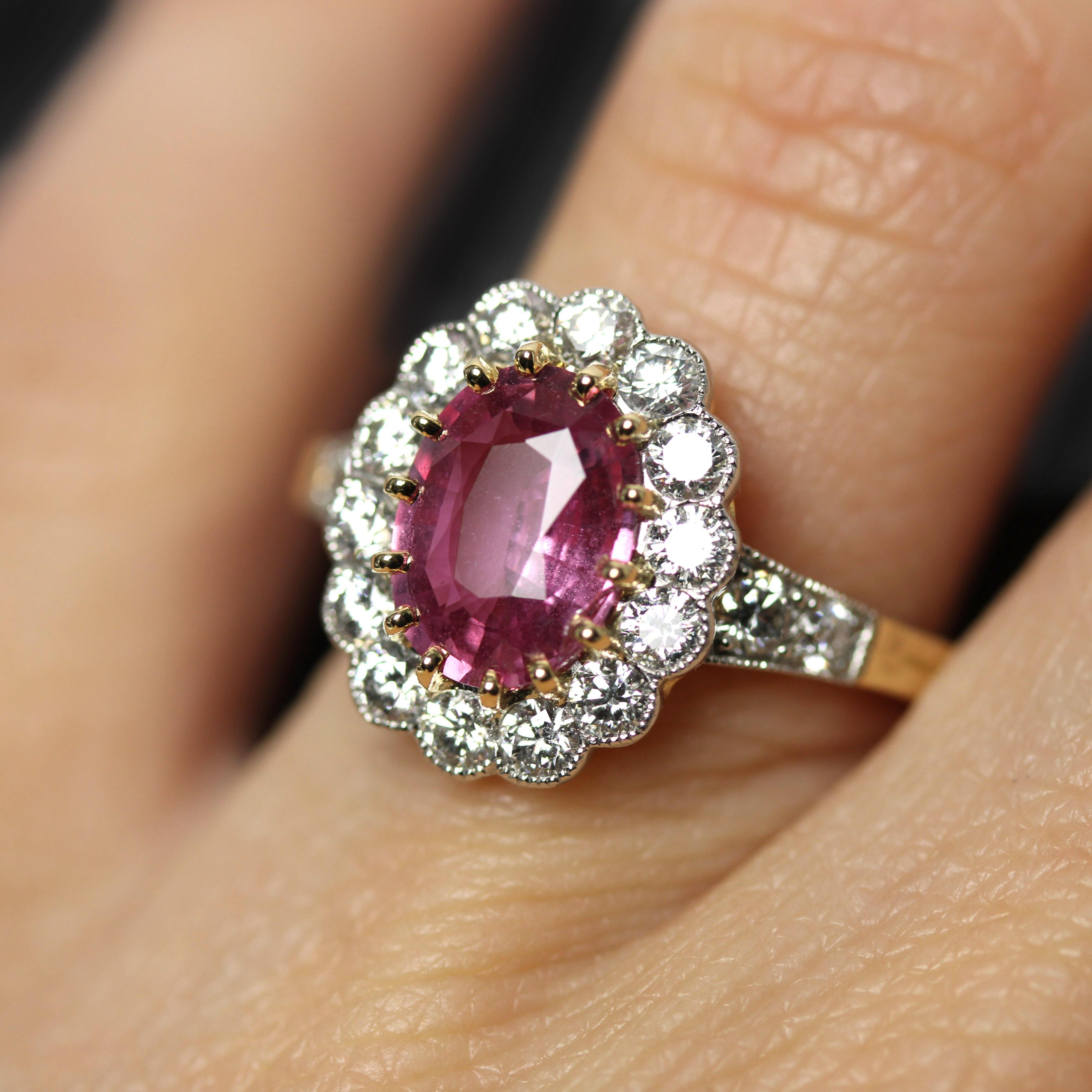 Bague marguerite française en or jaune 18 carats, saphir rose et diamants en vente 11