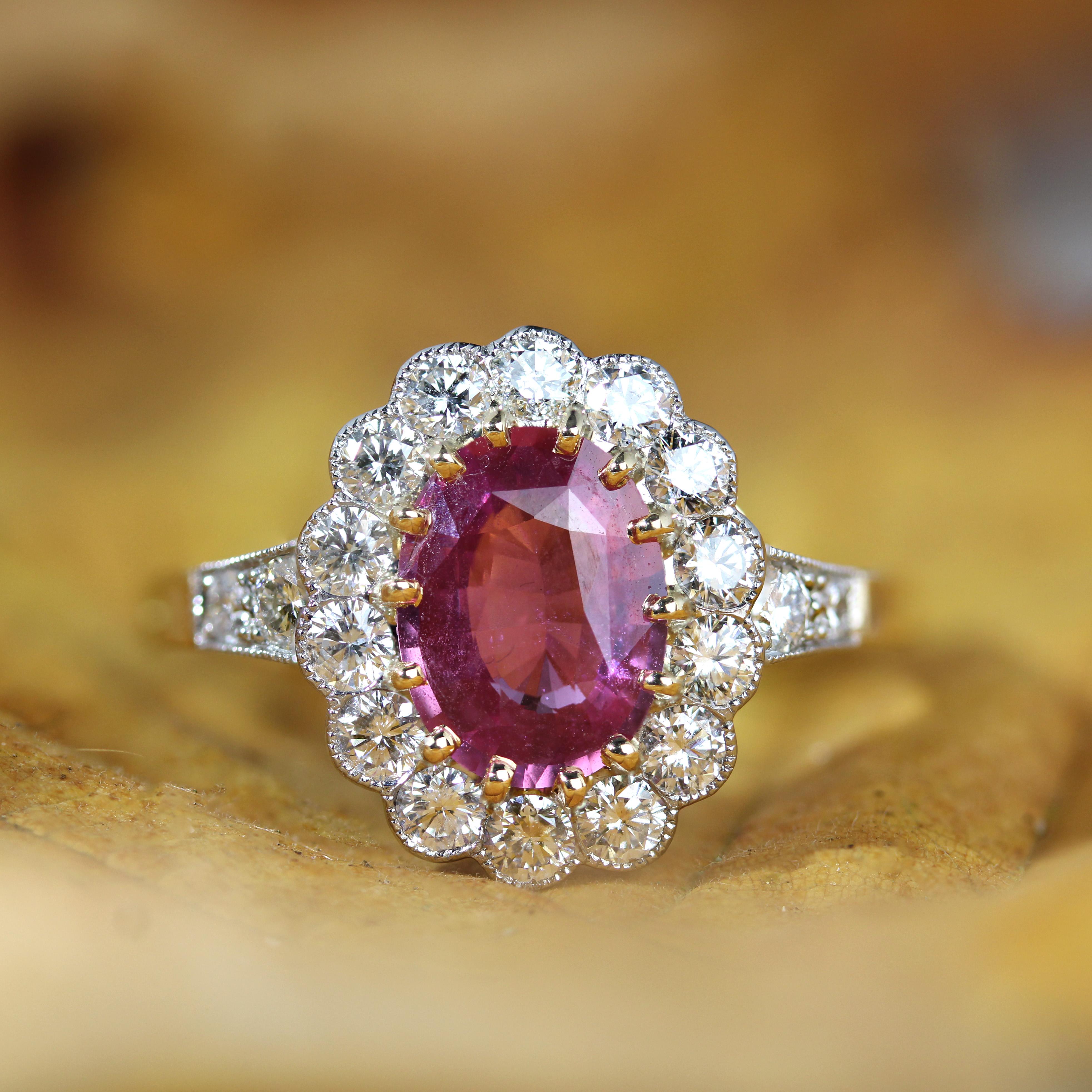 Moderne Bague marguerite française en or jaune 18 carats, saphir rose et diamants en vente