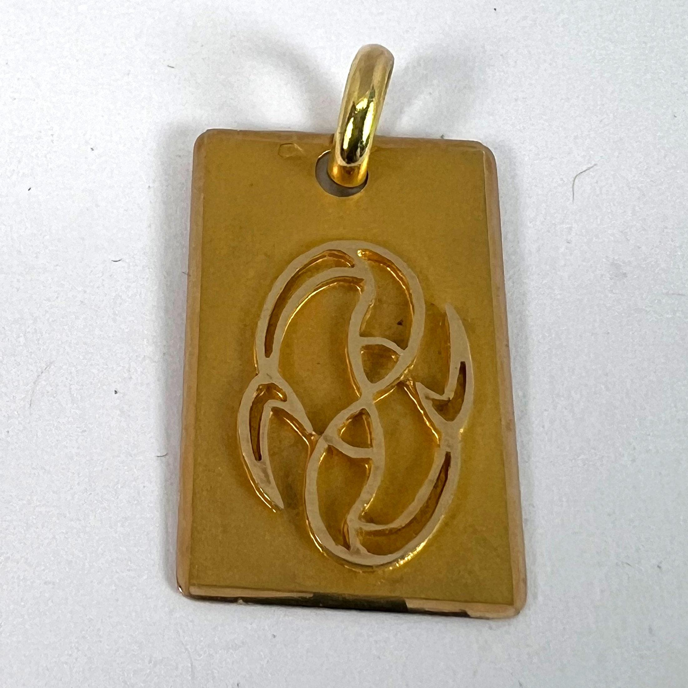 French Pisces Starsign Zodiac 18K Yellow Gold Charm Medal Pendant For Sale 7