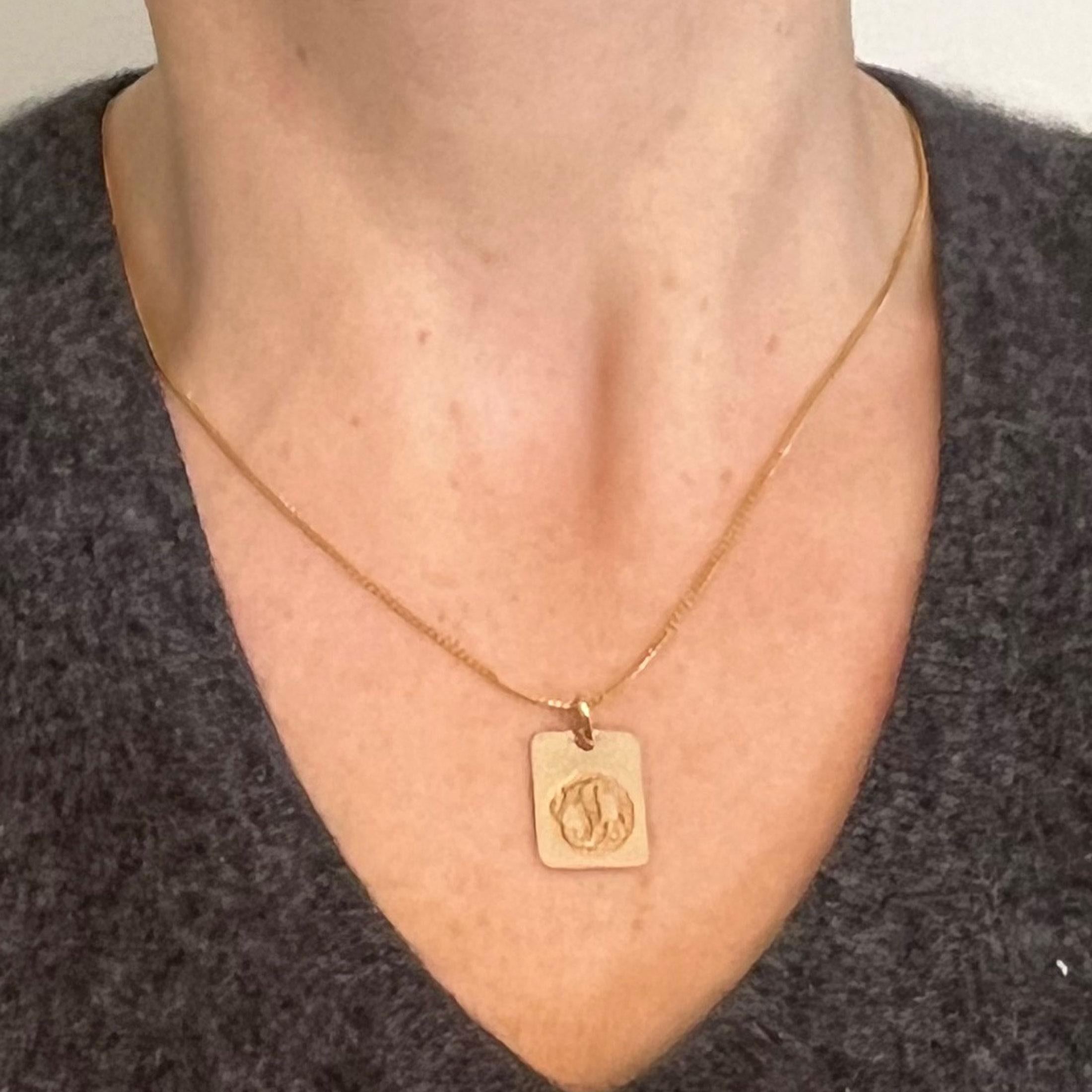 Femenino o masculino Colgante Medalla Encanto Zodiaco Piscis Francés Oro Amarillo 18K en venta
