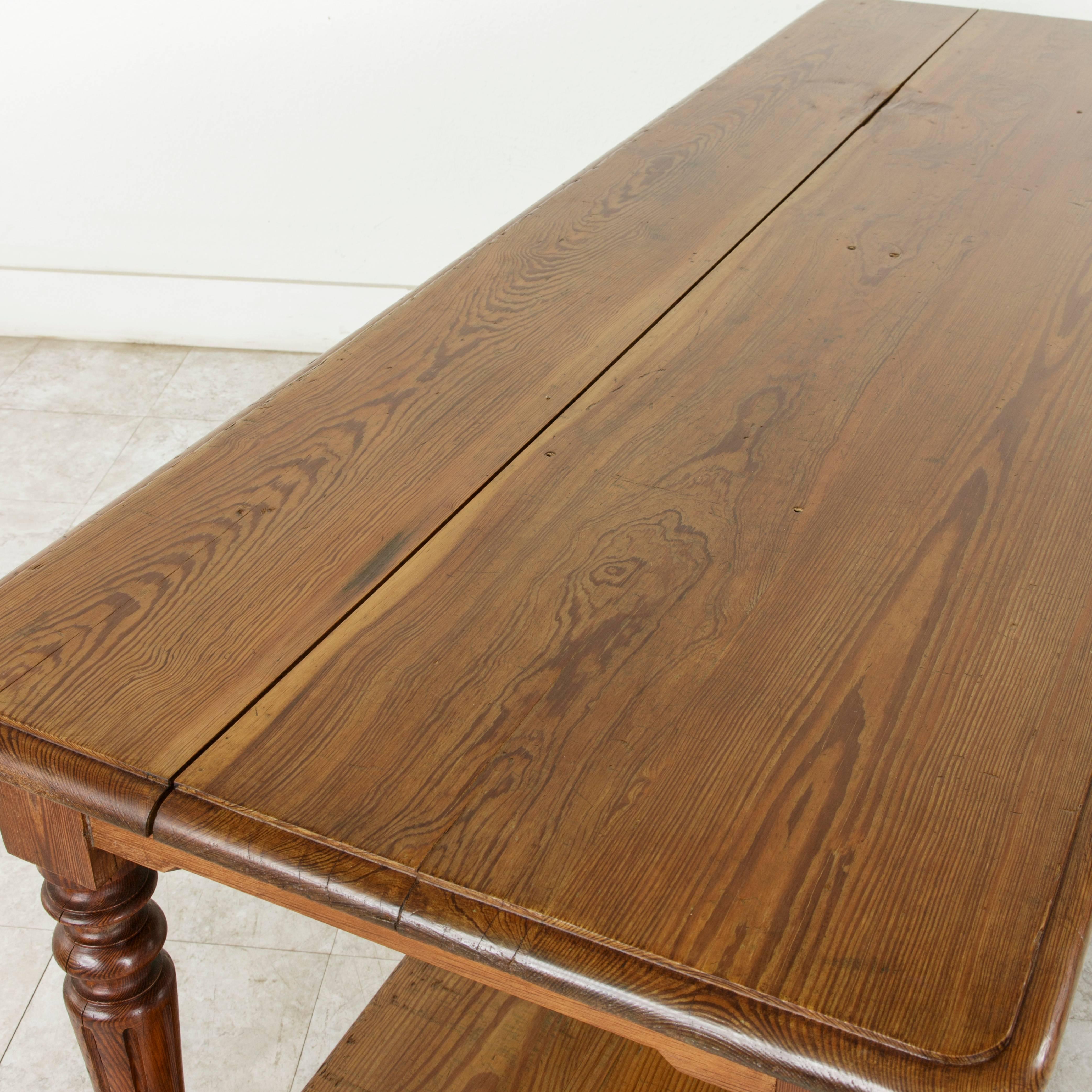 French Pitch Pine Draper's Table, Work Table, or Kitchen Island, circa 1900 4