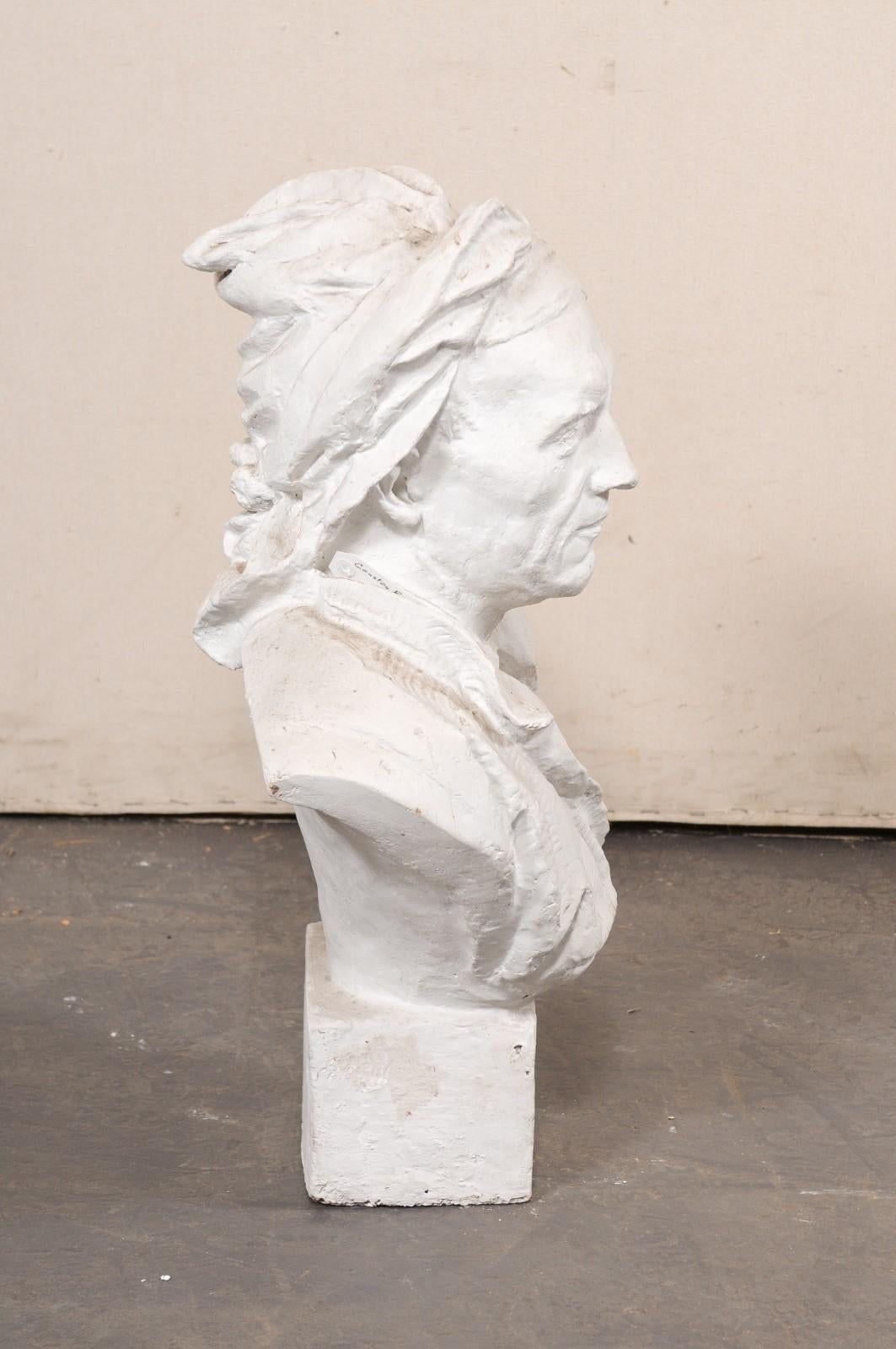 XX secolo Busto in gesso francese di Nicolas Coustou, alto 20