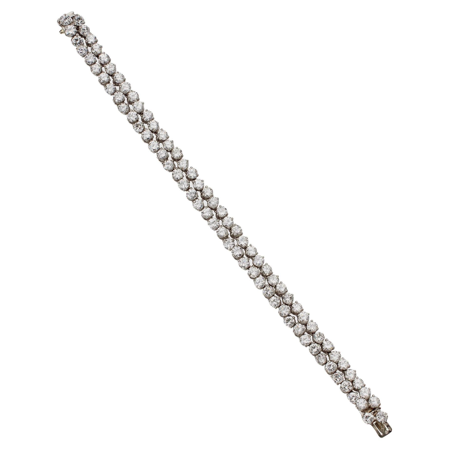 Bracelet double ligne en platine et diamants, Bijouterie Bouchet