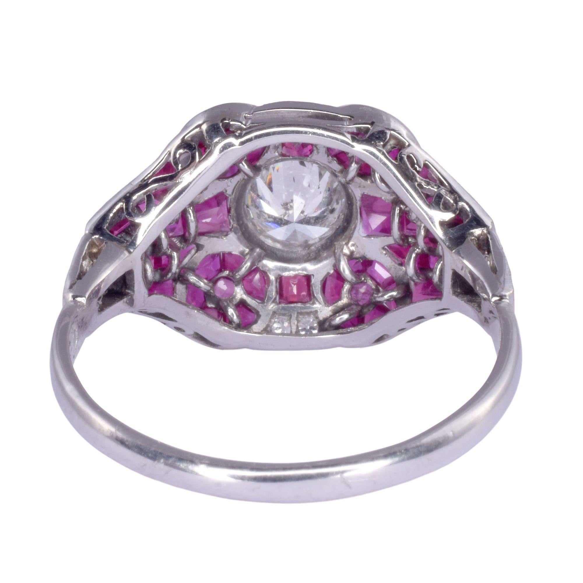 Platin-Diamant-Rubin-Ring aus Frankreich (Brillantschliff) im Angebot