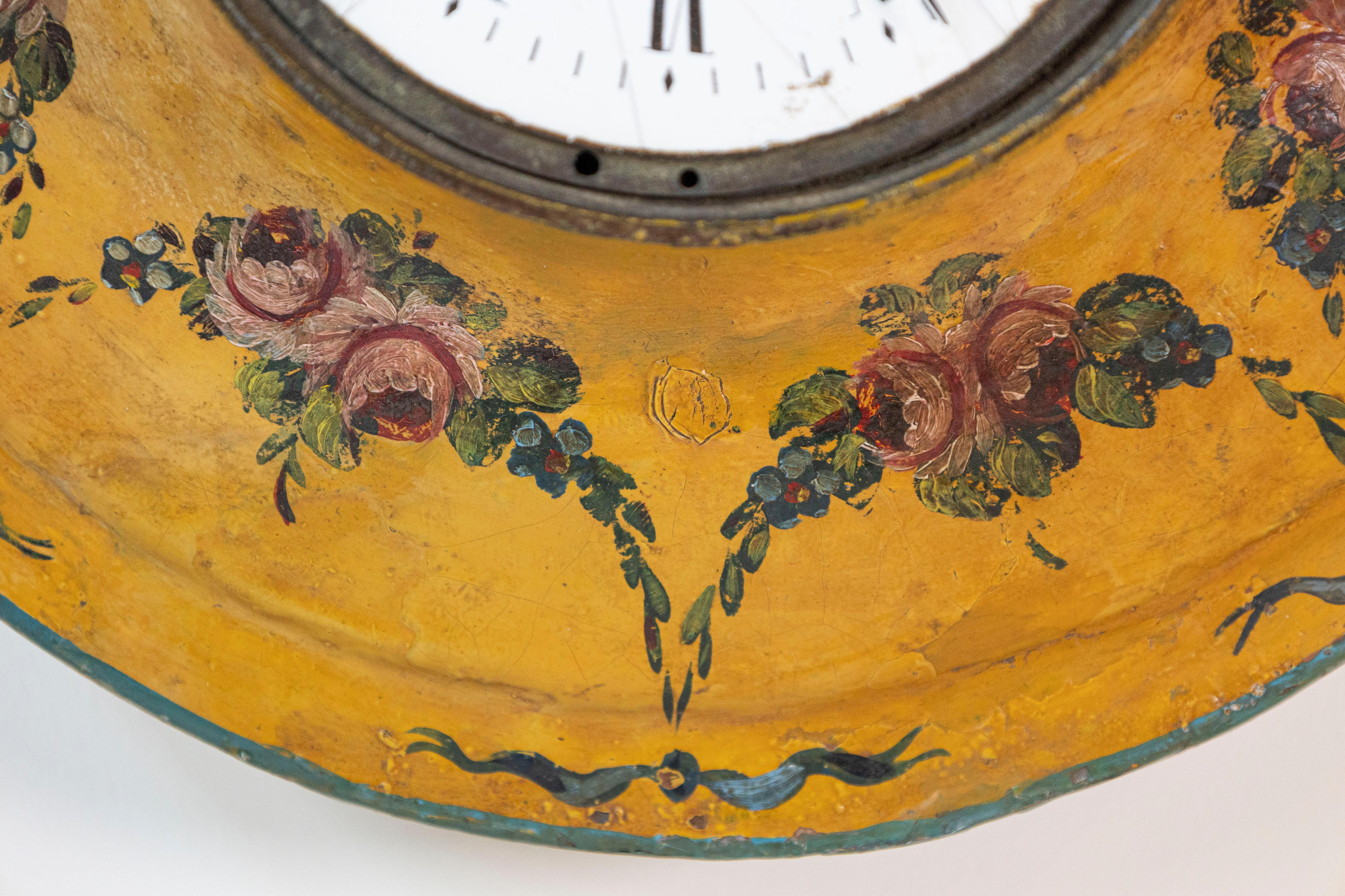 French Pocket-Watch Shaped Wall Hanging Tôle Clock with Floral Décor, circa 1800 2