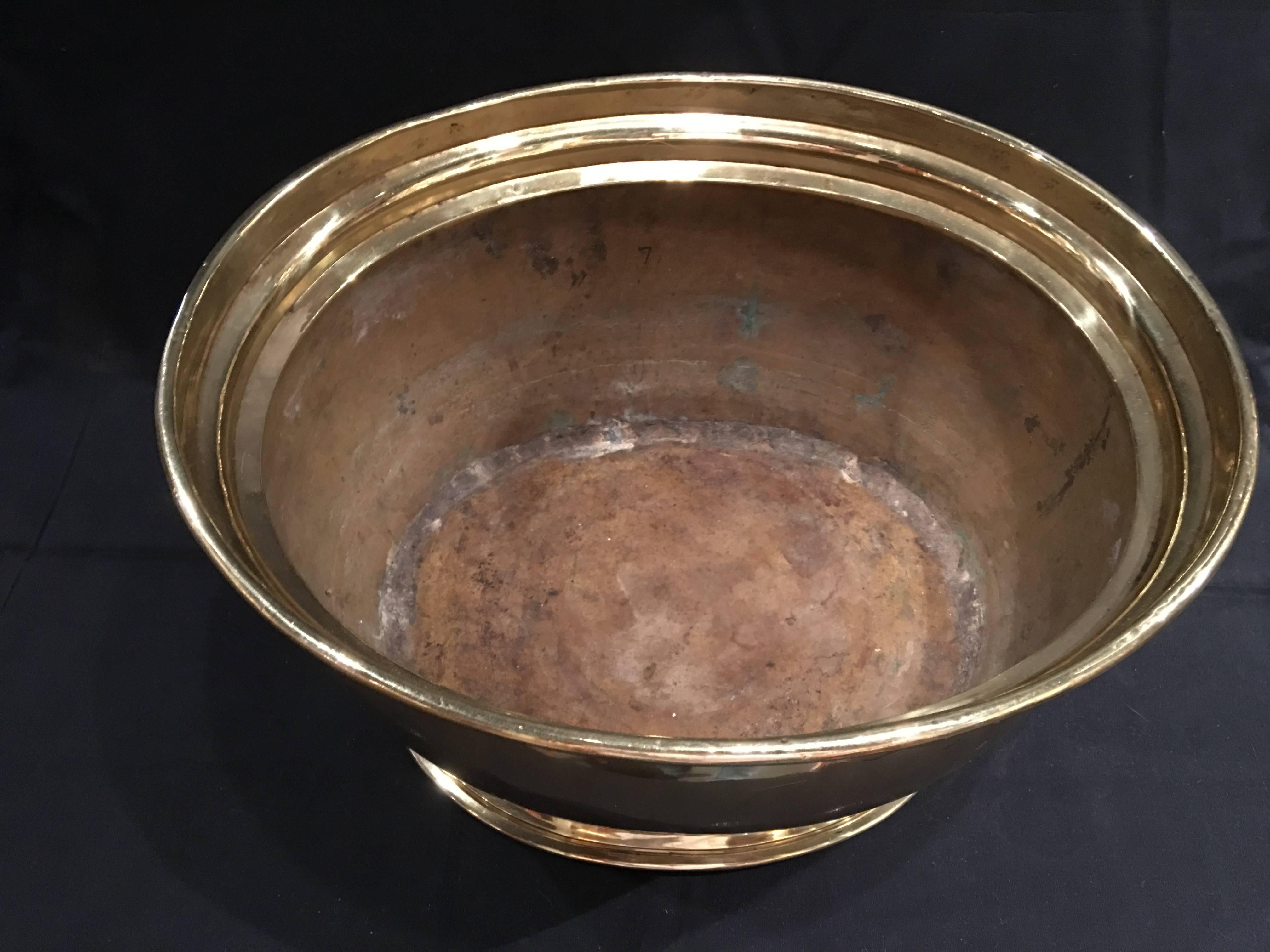 French Polished Brass Jardiniere or Planter with Handles, 19th Century In Good Condition In Savannah, GA