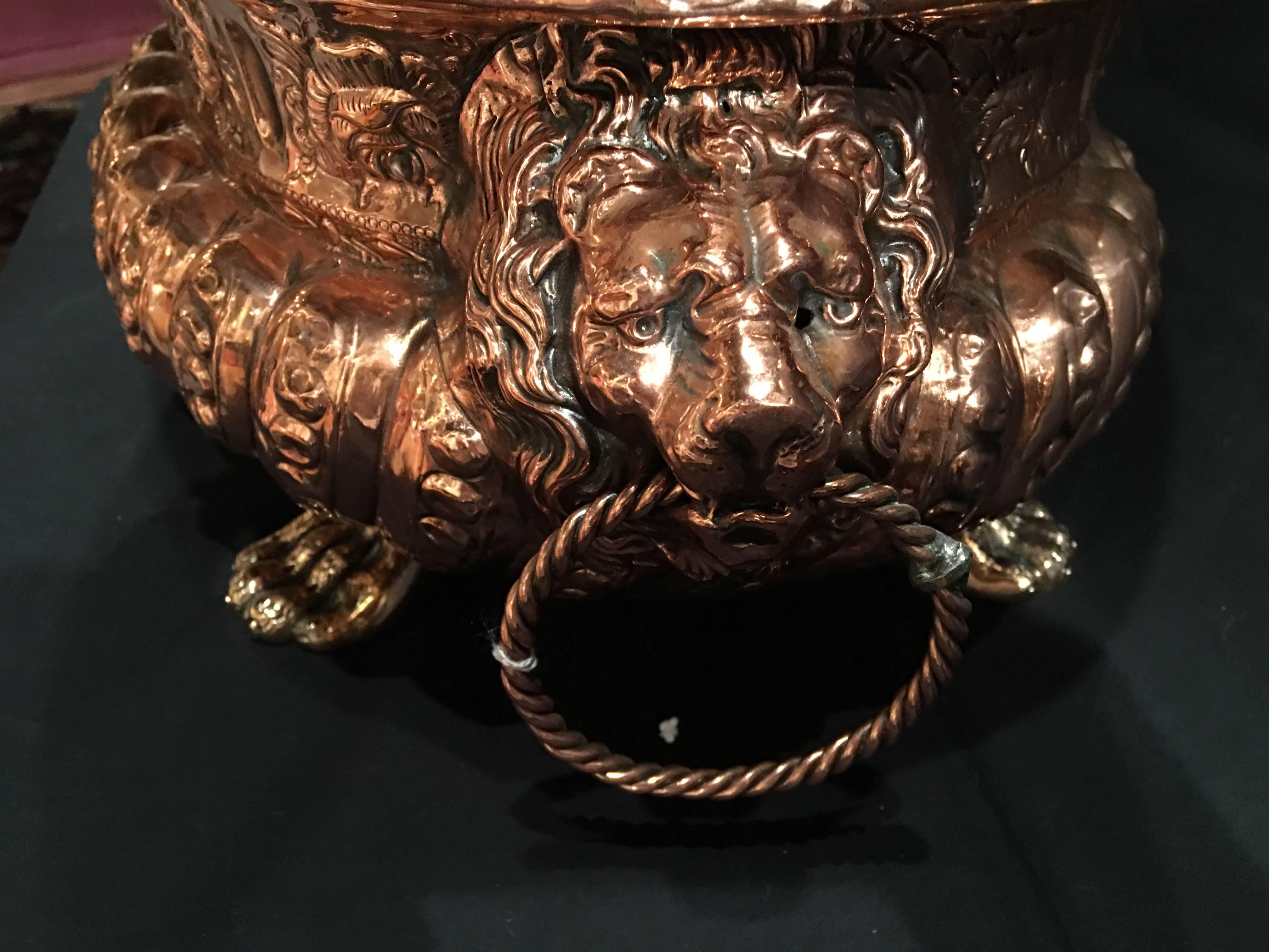 French Polished Copper Jardiniere or Container Lion Head Handles, 19th Century 2