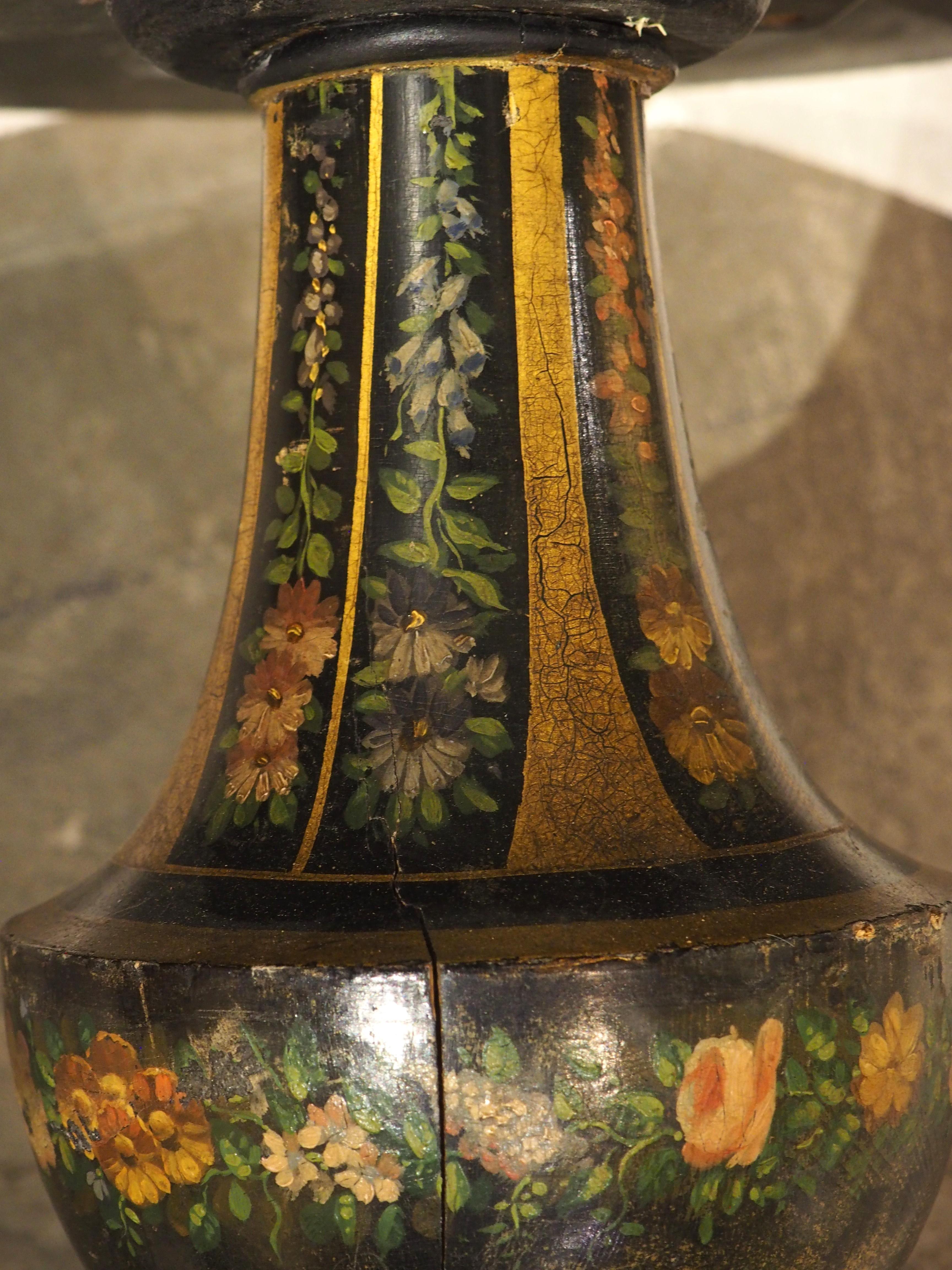 French Polychrome Painted and Ebonized 19th Century Napoleon III Pedestal Table For Sale 11