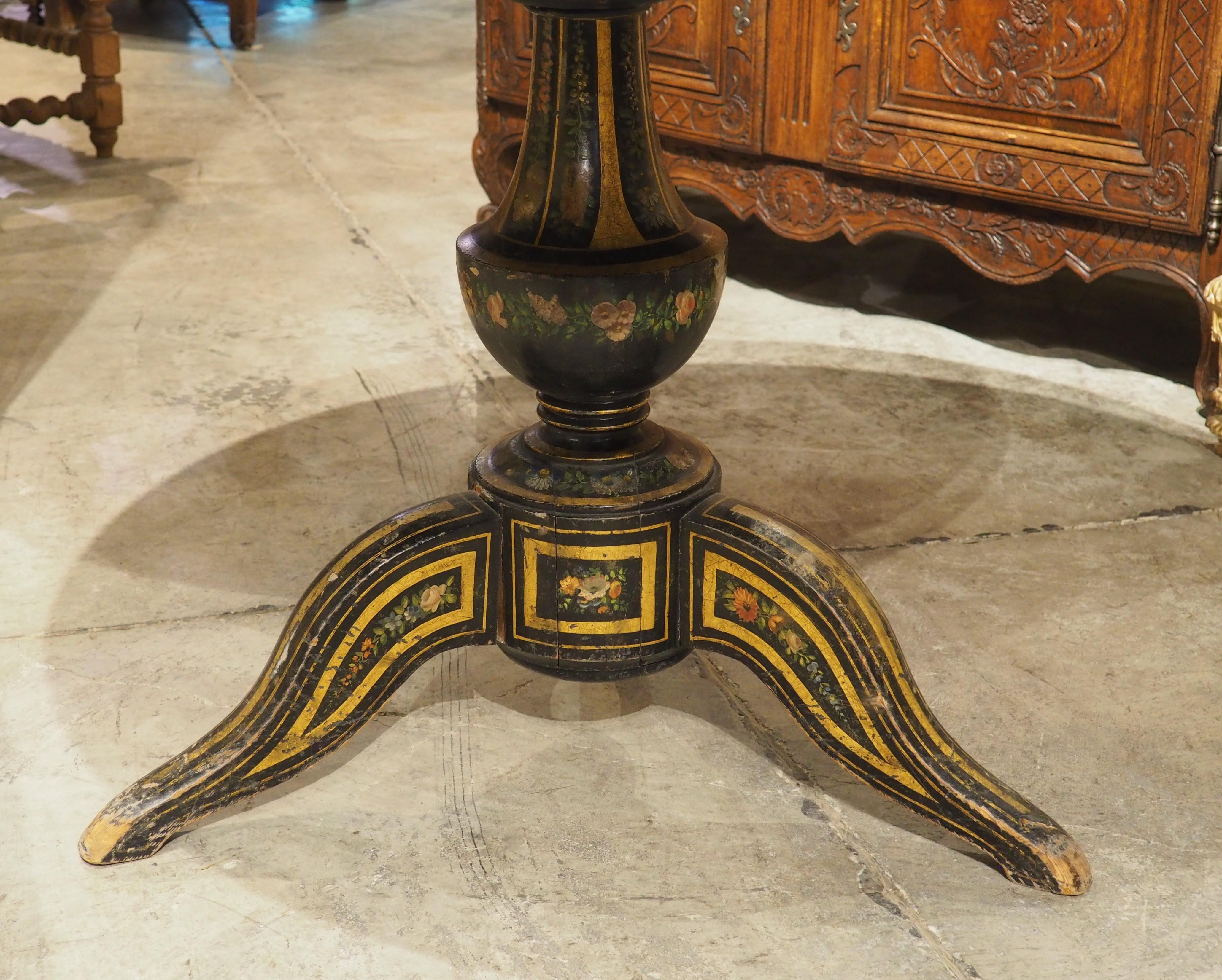 French Polychrome Painted and Ebonized 19th Century Napoleon III Pedestal Table For Sale 13