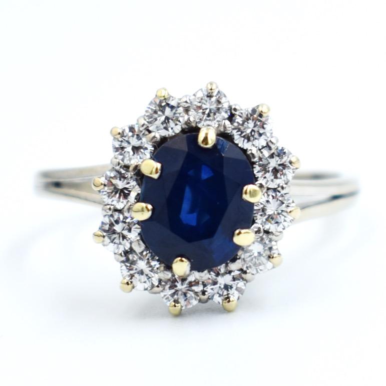 Contemporary French pompadour 18k ring sapphire 2.20 and diamonds  For Sale