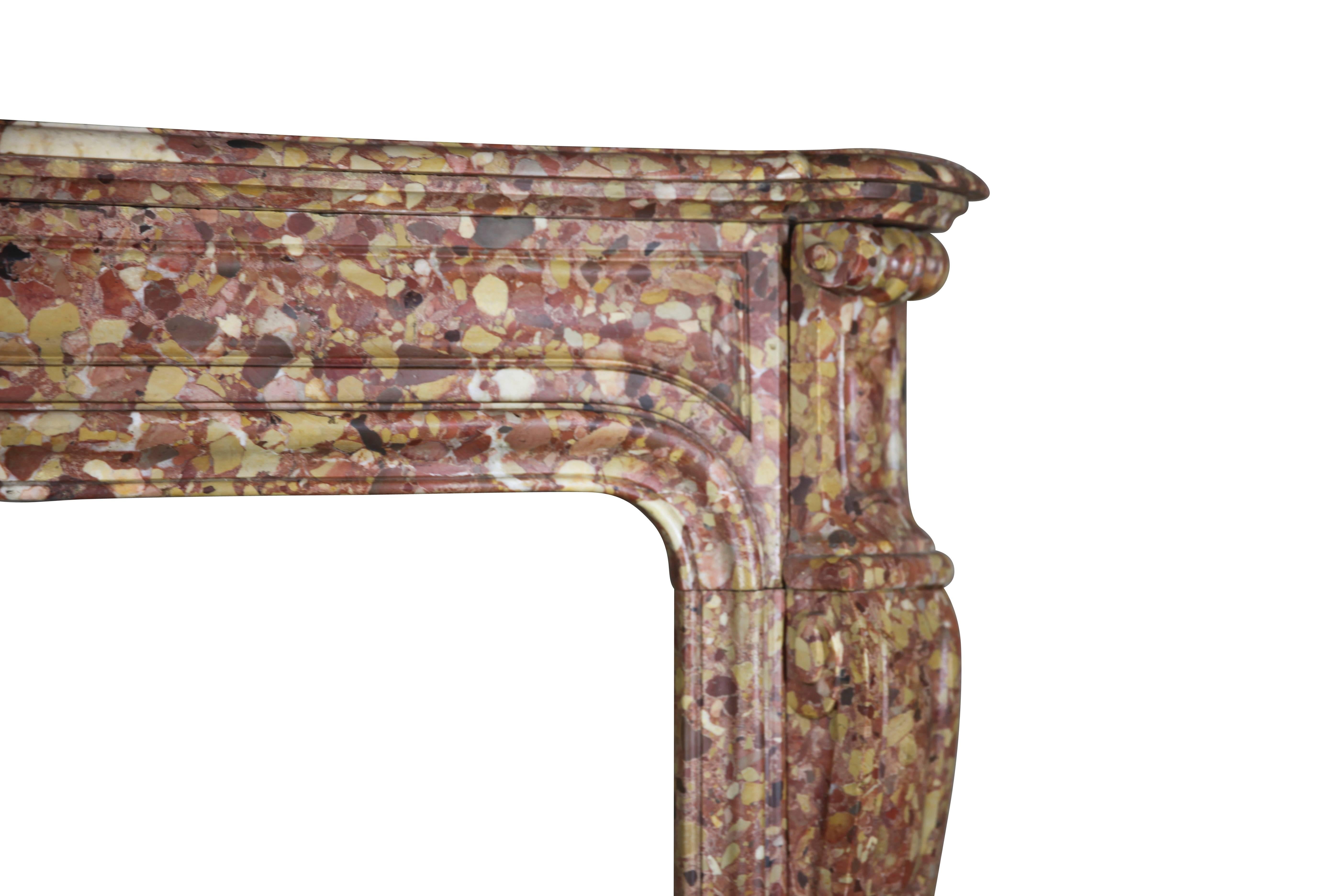 French Pompadour Antique Fireplace Surround in Breche d'aleppe Marble For Sale 1
