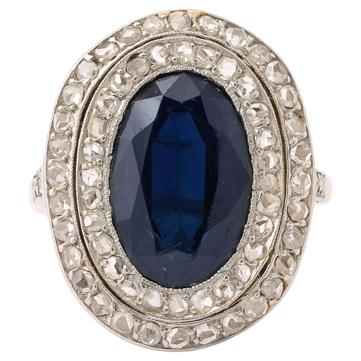 Anello francese "Pompadour" con zaffiro ovale e diamanti taglio rosa in vendita
