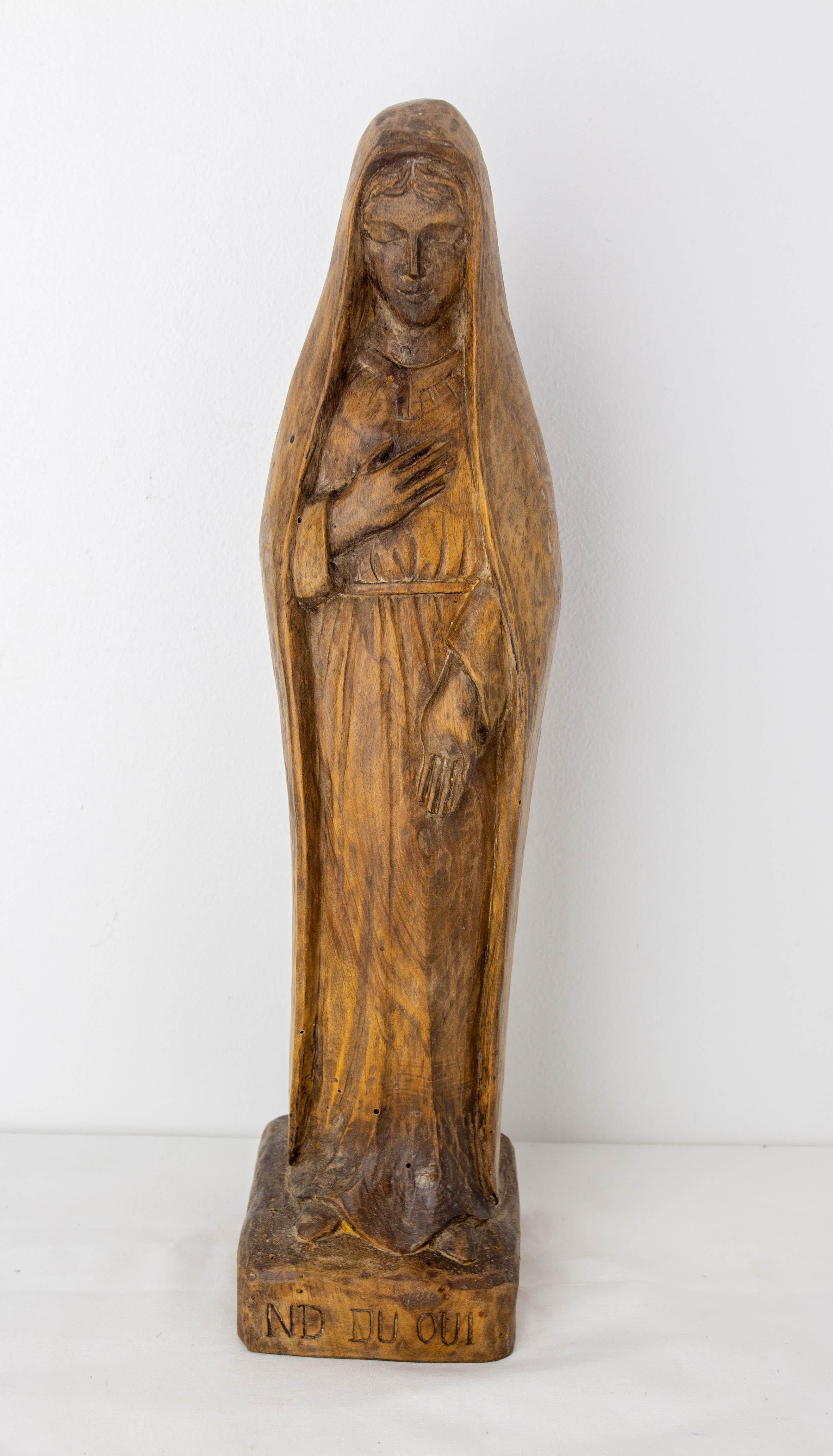 French Poplar Statuette of the Praying Virgin, circa 1970 1
