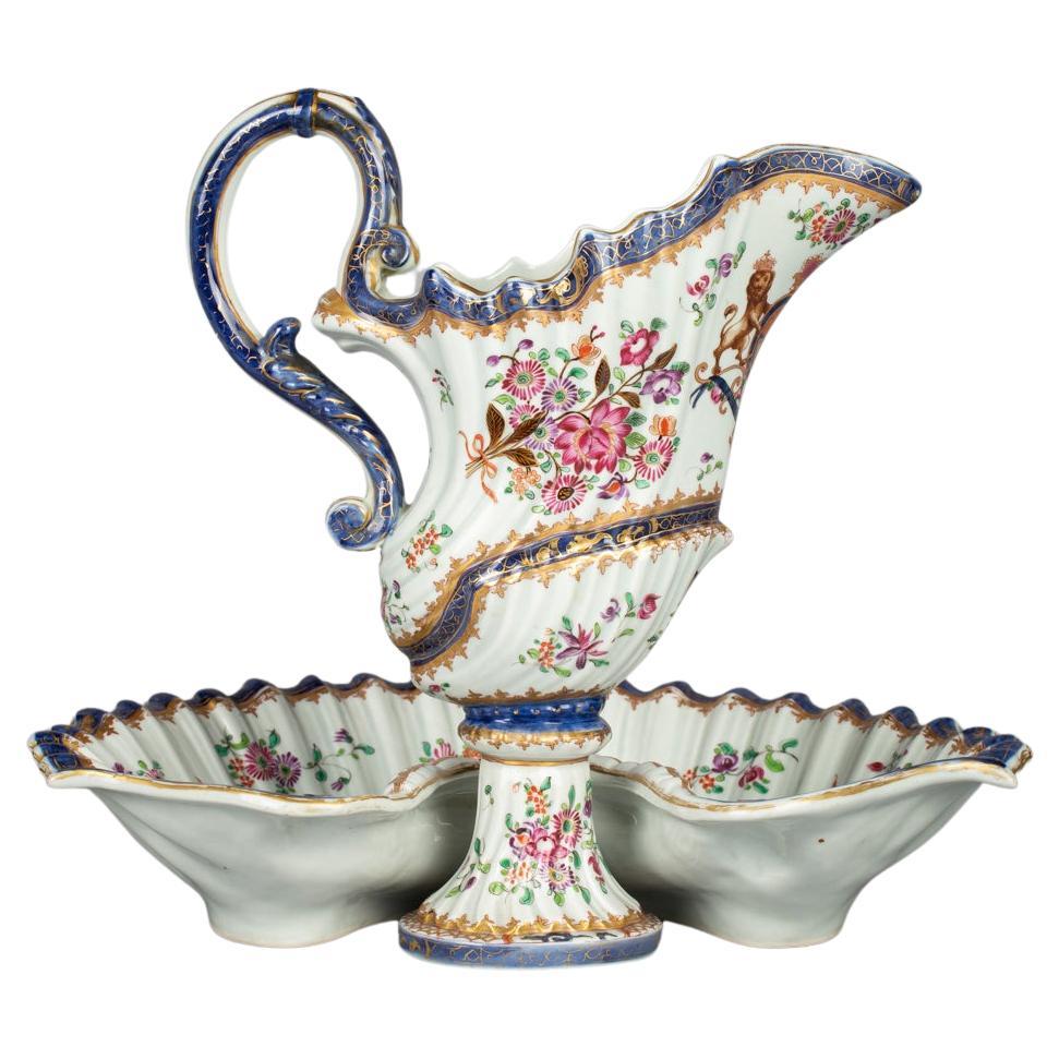 French Porcelain Armorial Ewer and Basin, Samson, circa 1890 For Sale
