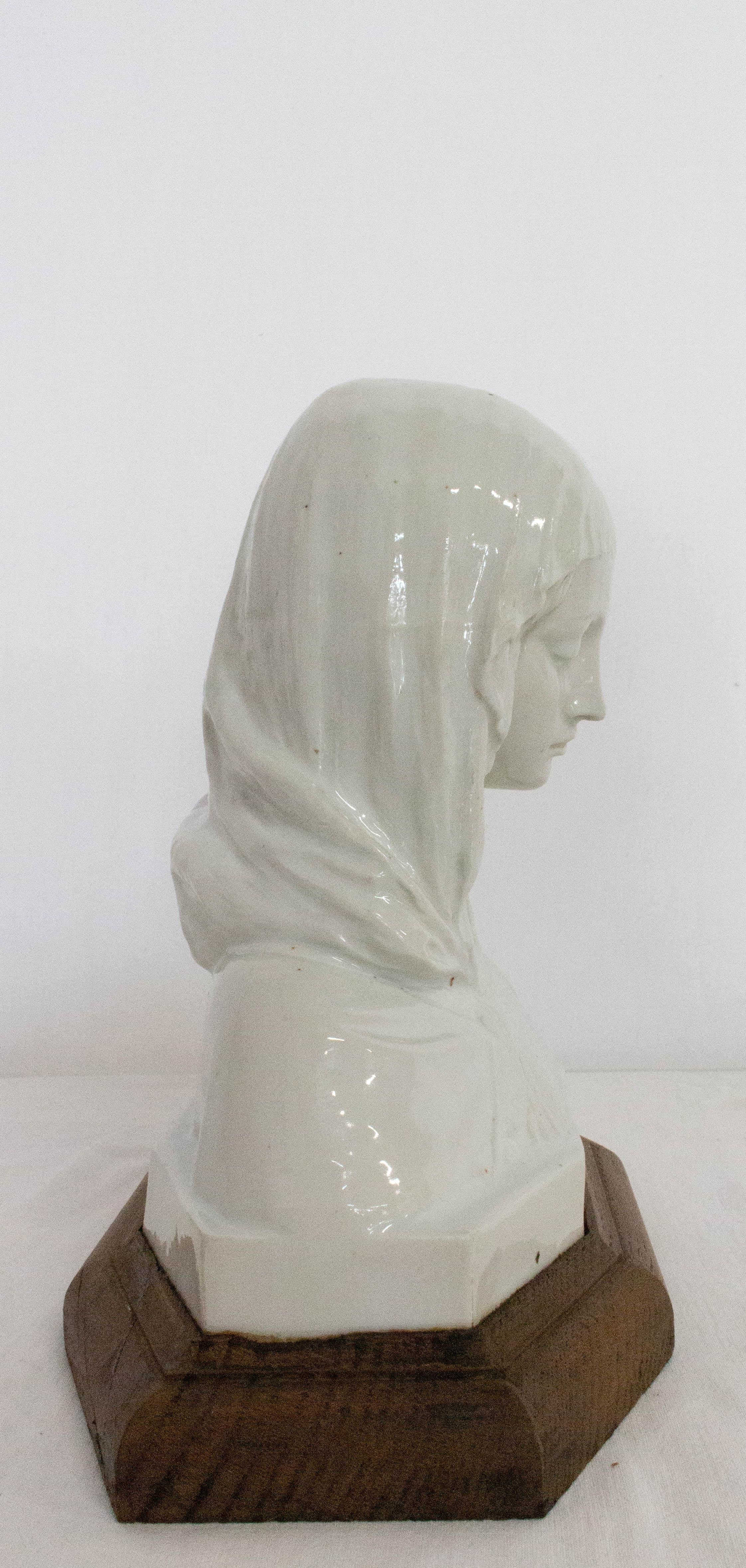 French Porcelain Bust of Virgin Mary, Late 19th Century 2