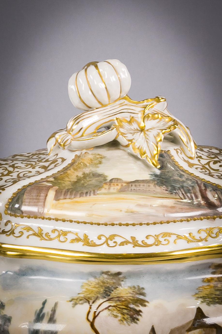 French Porcelain Covered Soup Tureen on Stand, circa 1900 For Sale 2