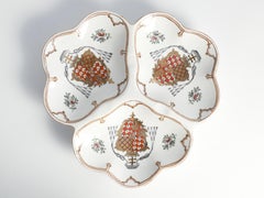 Piatto di presentazione diviso in porcellana francese di House Of Toussi Court