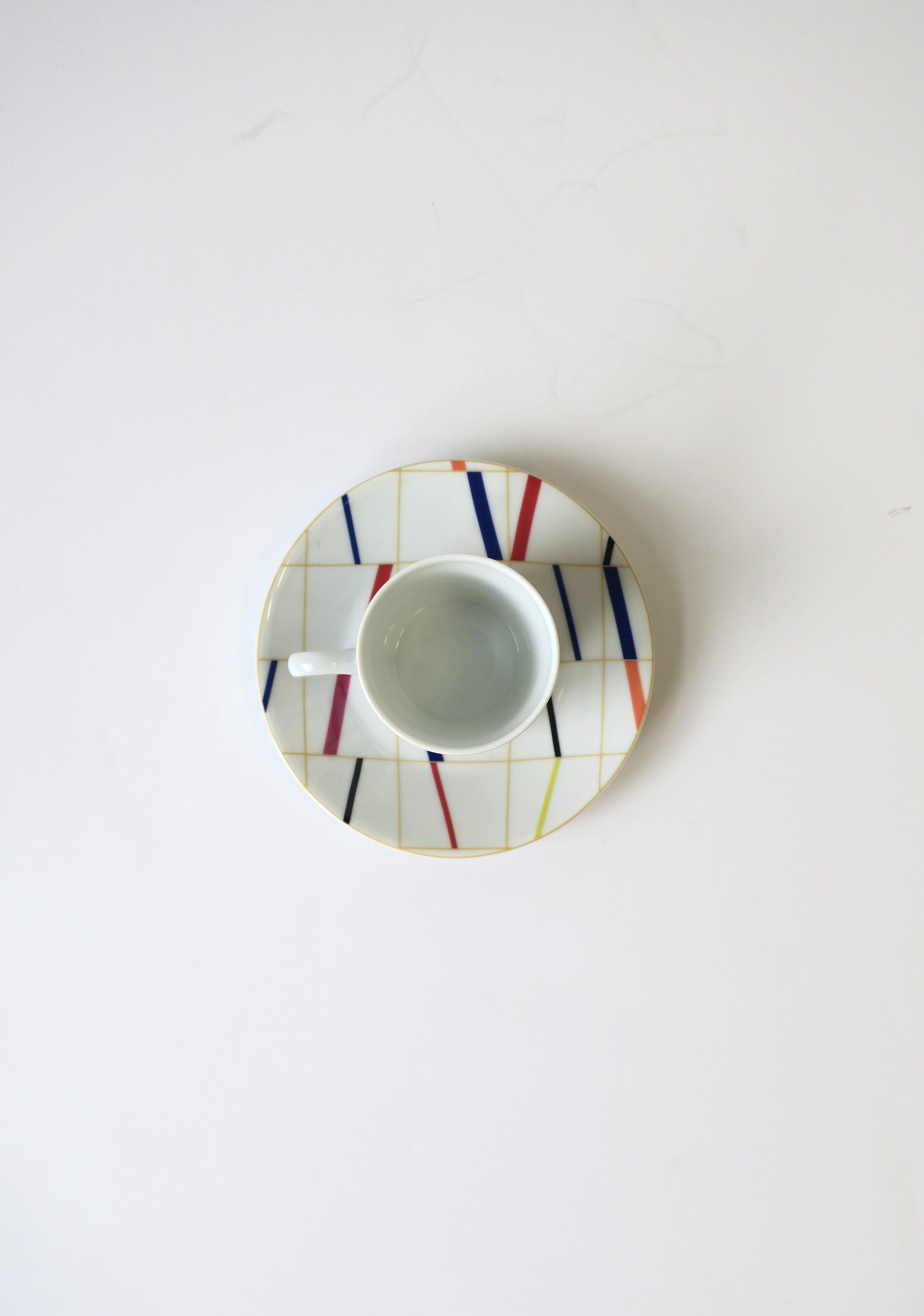 French Porcelain Espresso Coffee or Tea Demitasse Cup Saucer w/Abstract Design In Excellent Condition For Sale In New York, NY