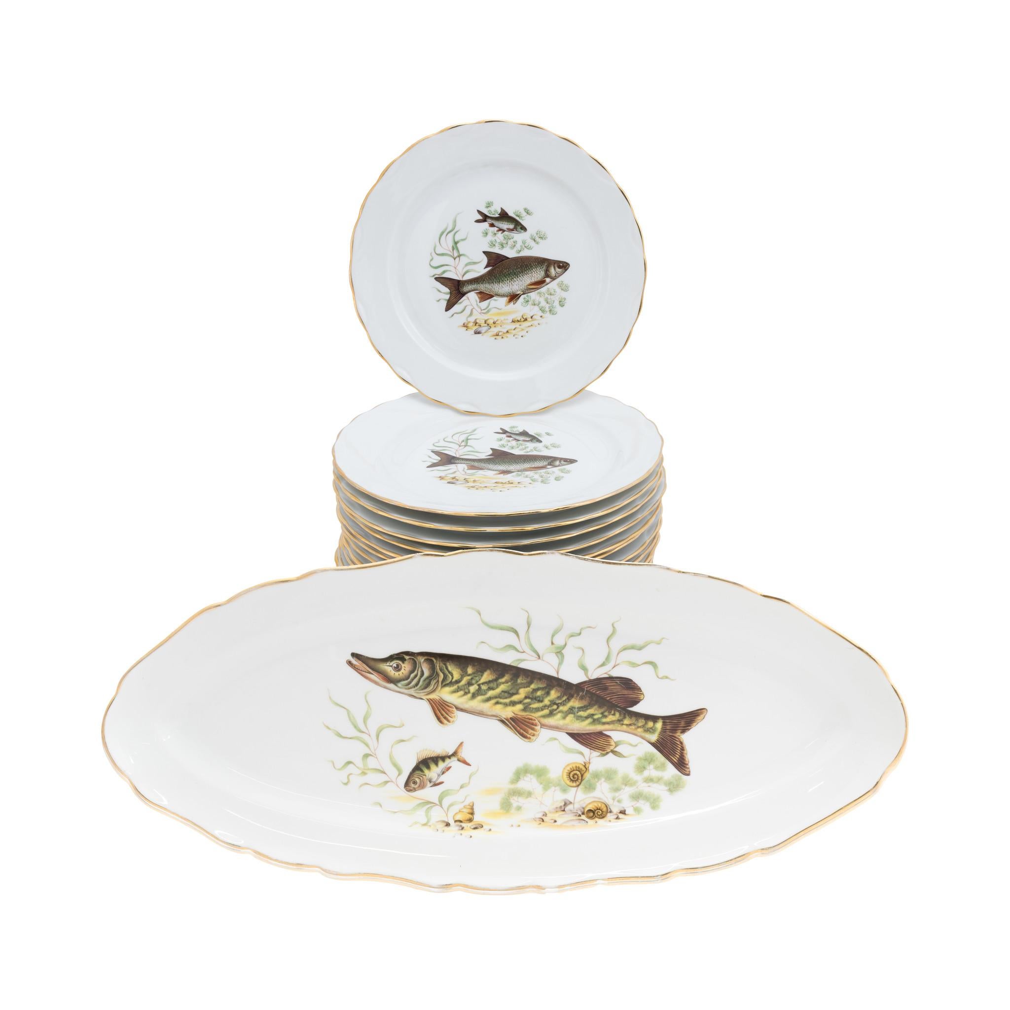 20th Century French Porcelain Fish Service For Sale