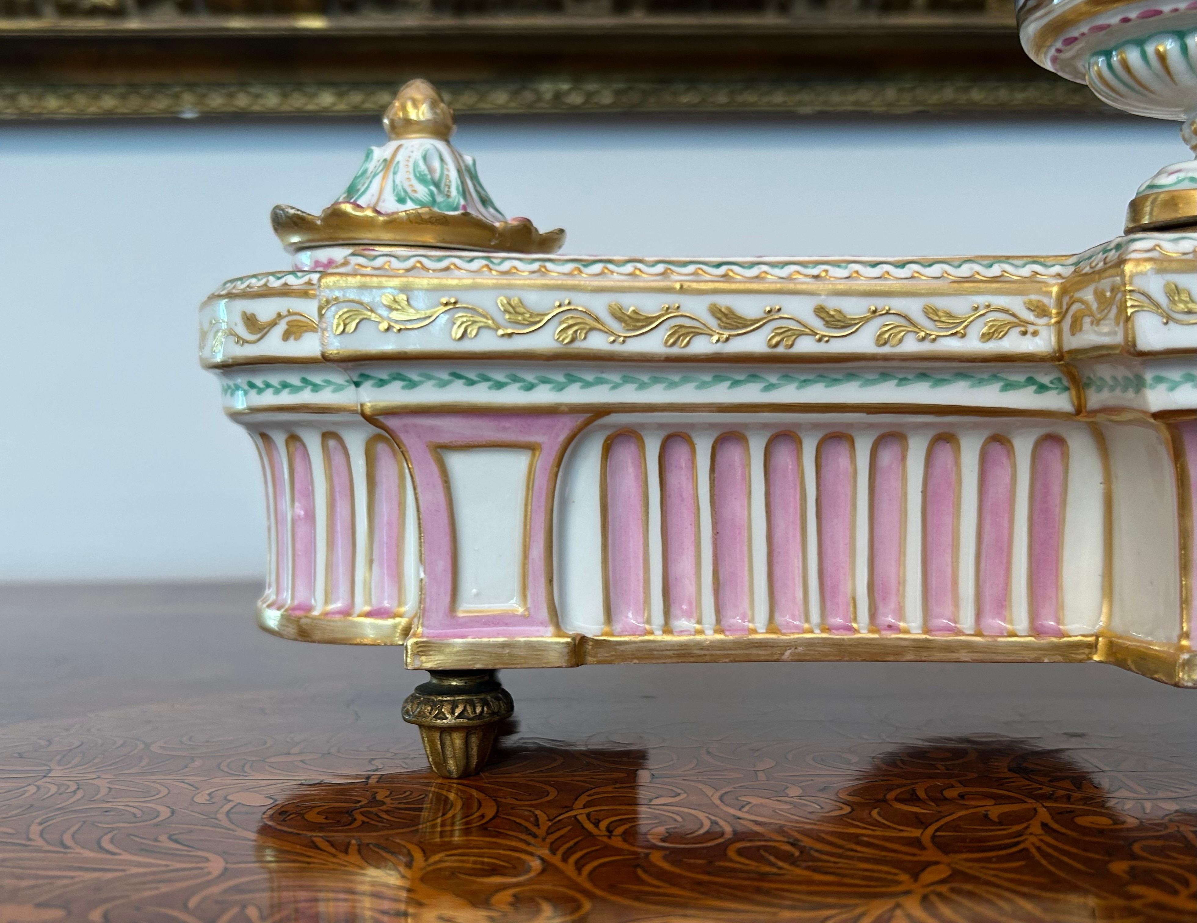 Französisches Porzellan-Tintenfass, Sèvres-Stil, 19. Jahrhundert im Angebot 11