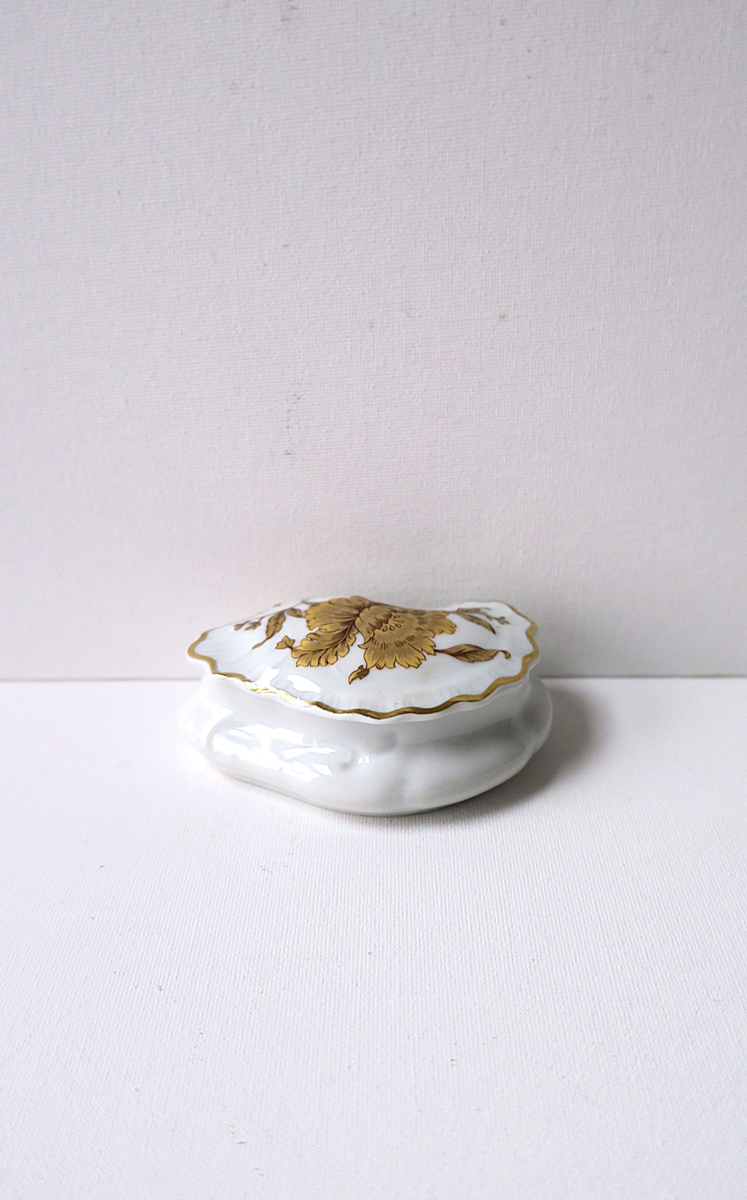 French Porcelain Jewelry Box For Sale 3