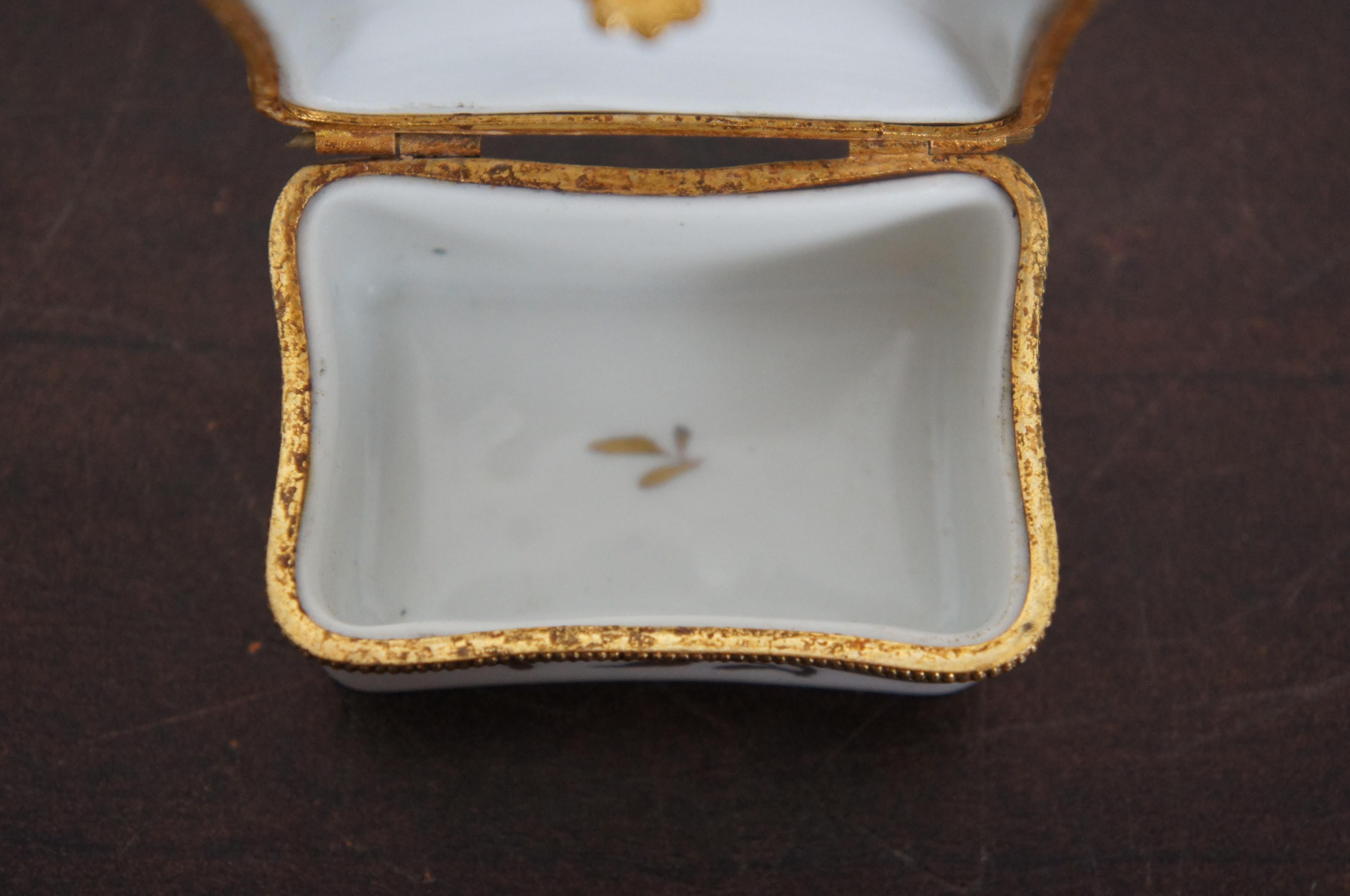 French Porcelain Limoges Trinket Keepsake Box Viennent du Coeur 1