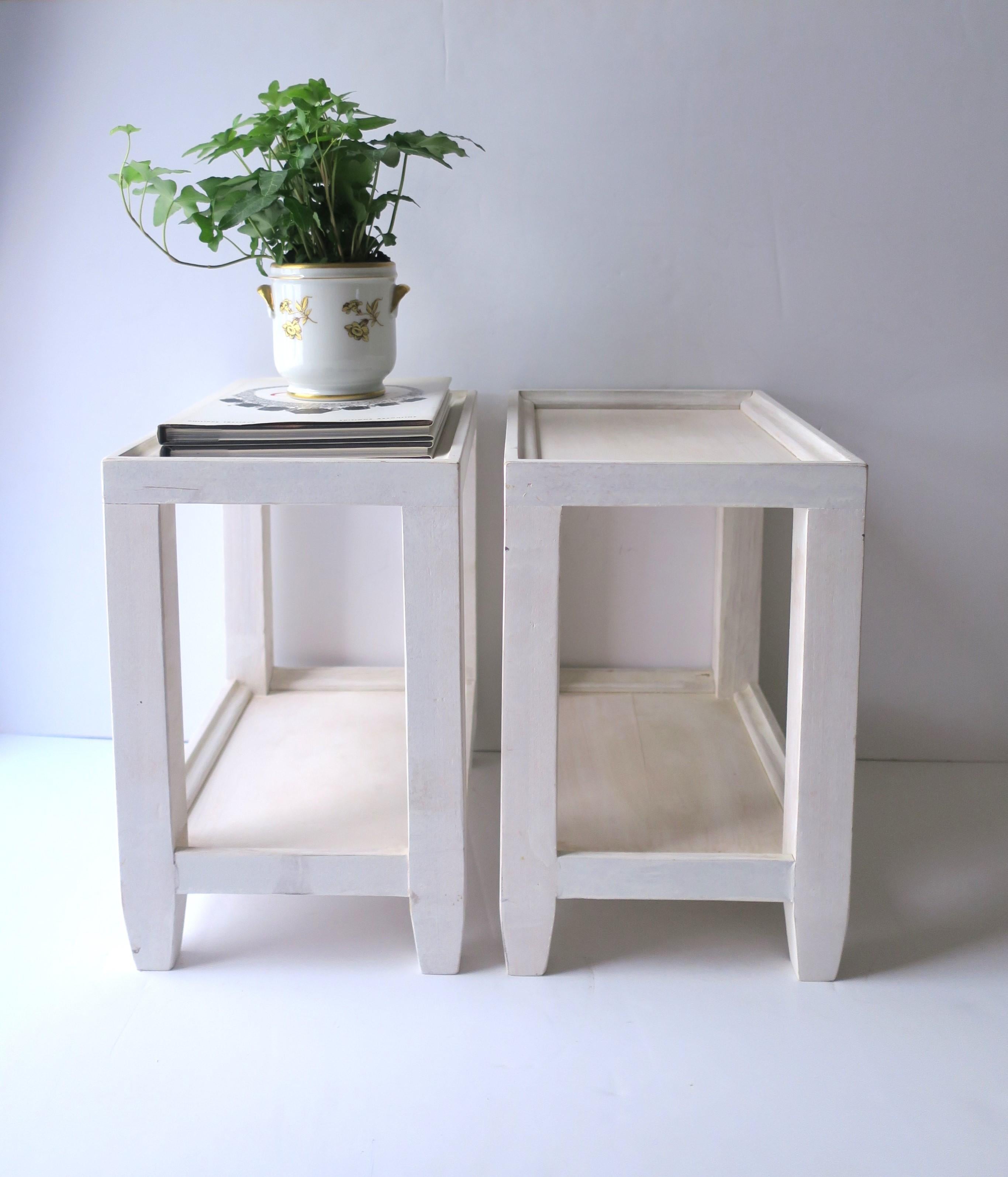 French Porcelain Plant Flower Planter Cachepot Jardinière In Excellent Condition In New York, NY