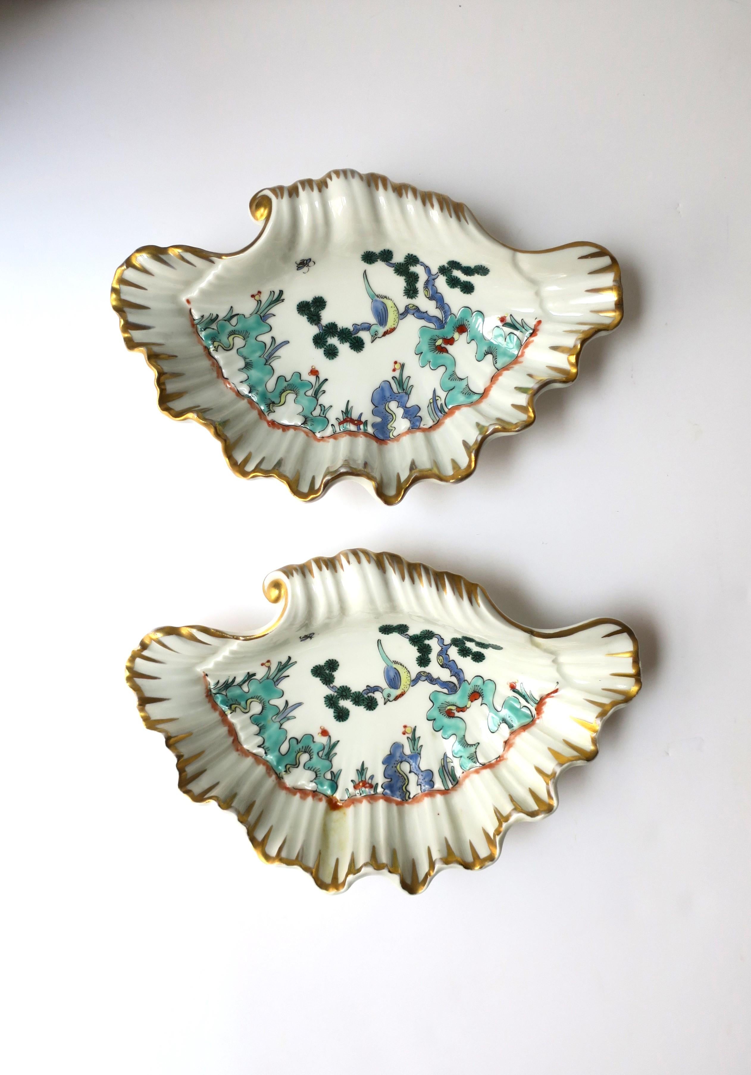 20th Century French Porcelain Seashell Bowls with Bird Design, Pair For Sale
