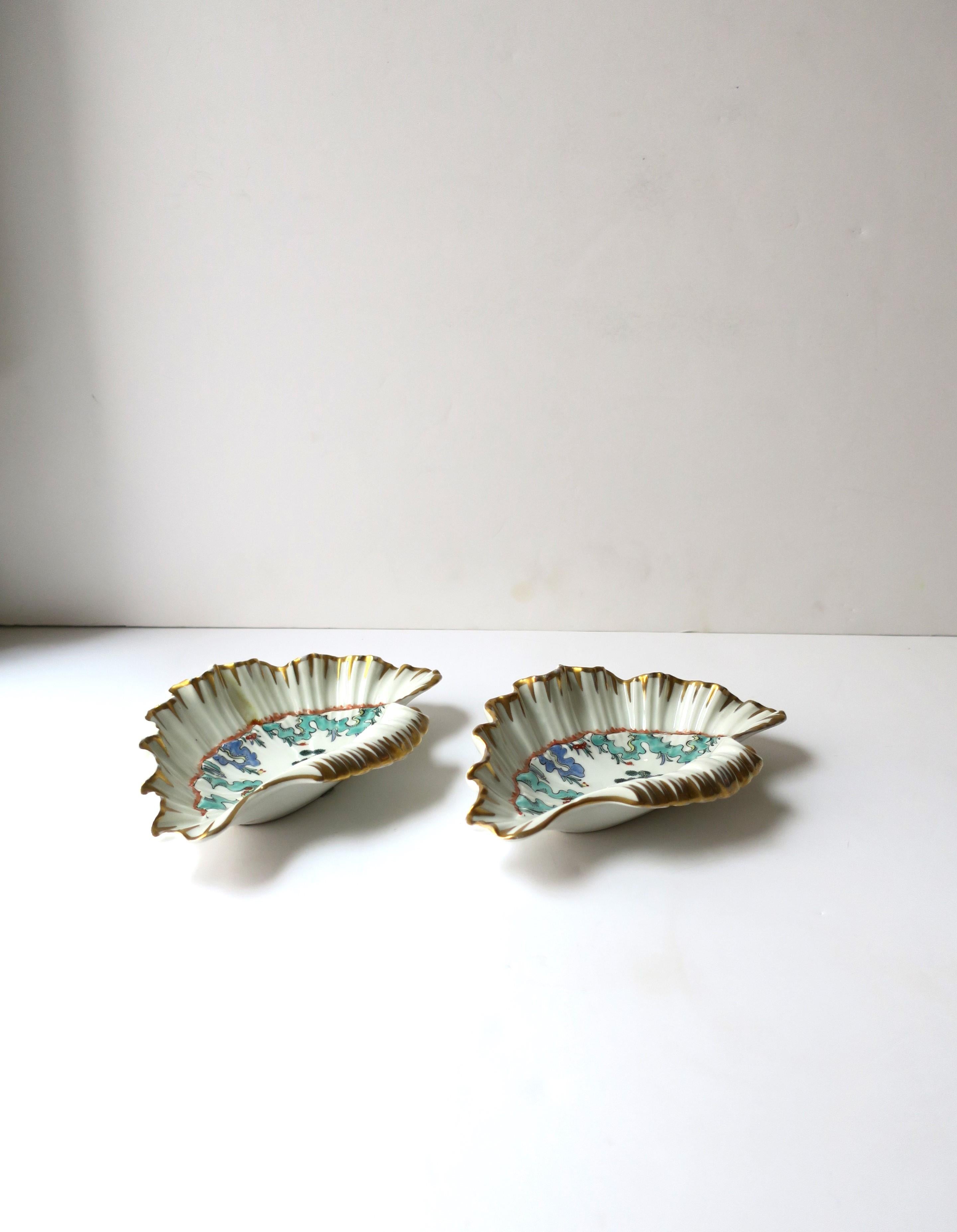 French Porcelain Seashell Bowls with Bird Design, Pair For Sale 3