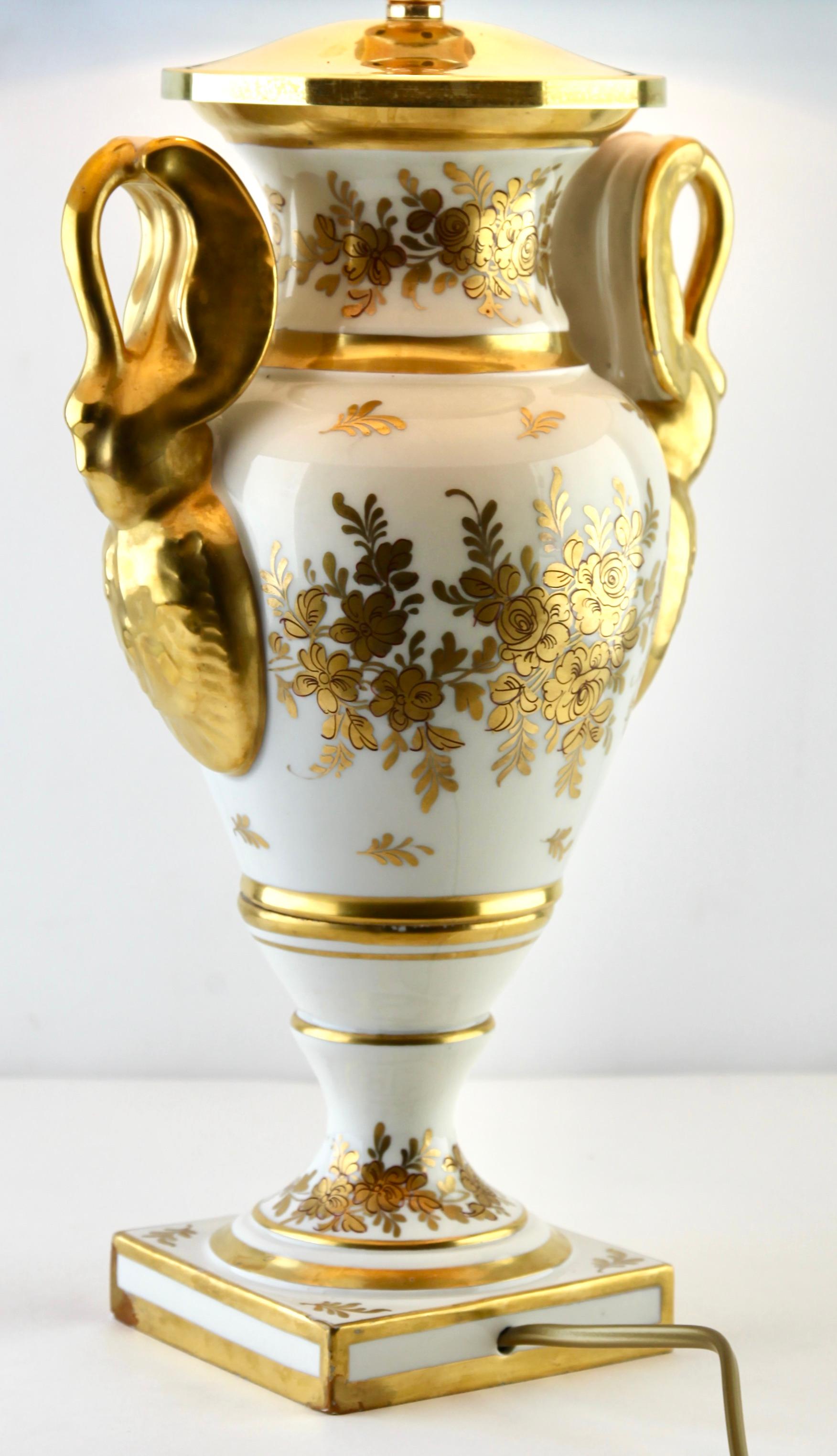French Porcelain Signed Table Lamp with Hand Painted Decoration, 1930s For Sale 1