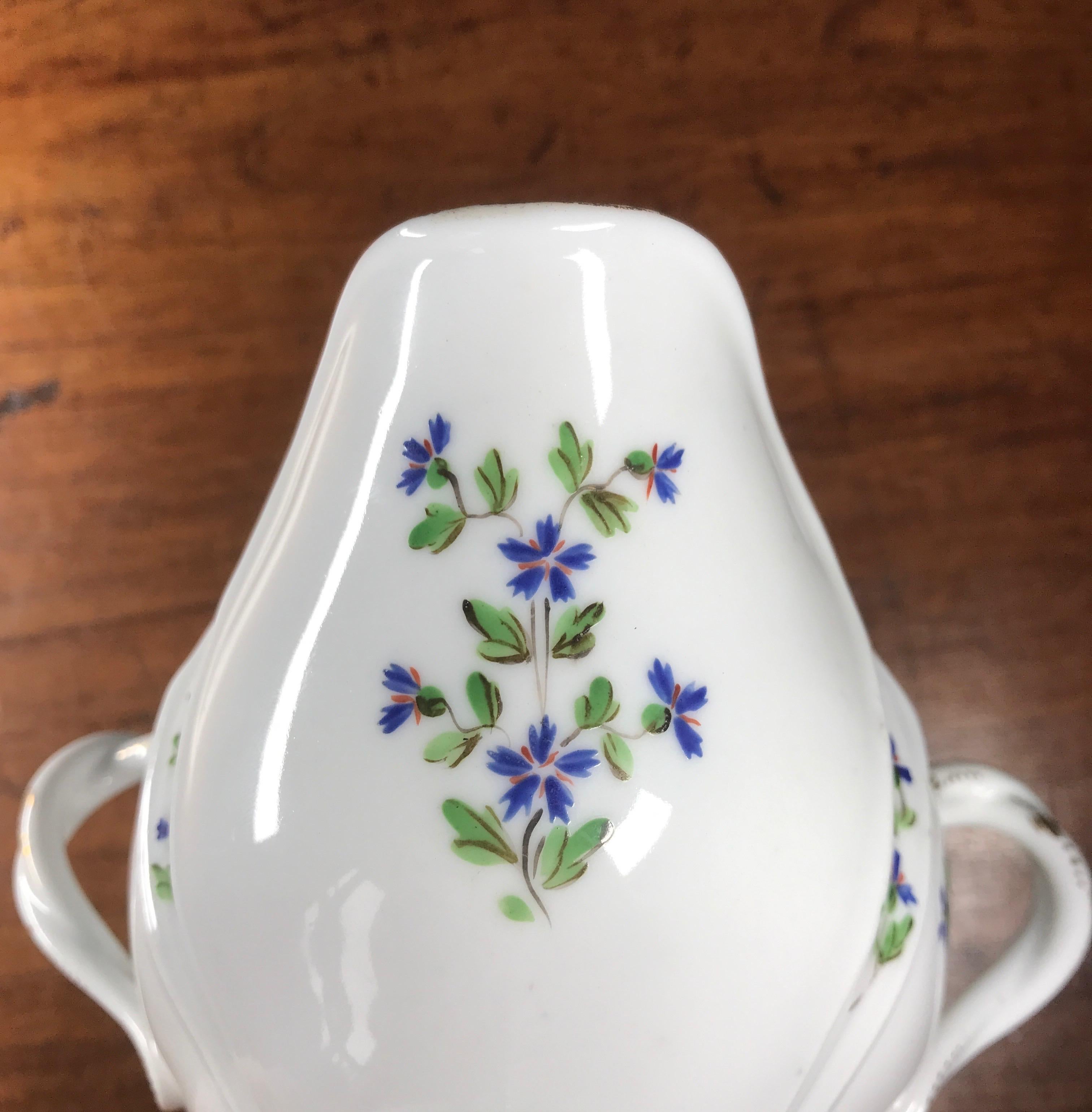 French Porcelain Twin Handled Sauceboat, Cornflower Sprigs, c.1780 For Sale 2