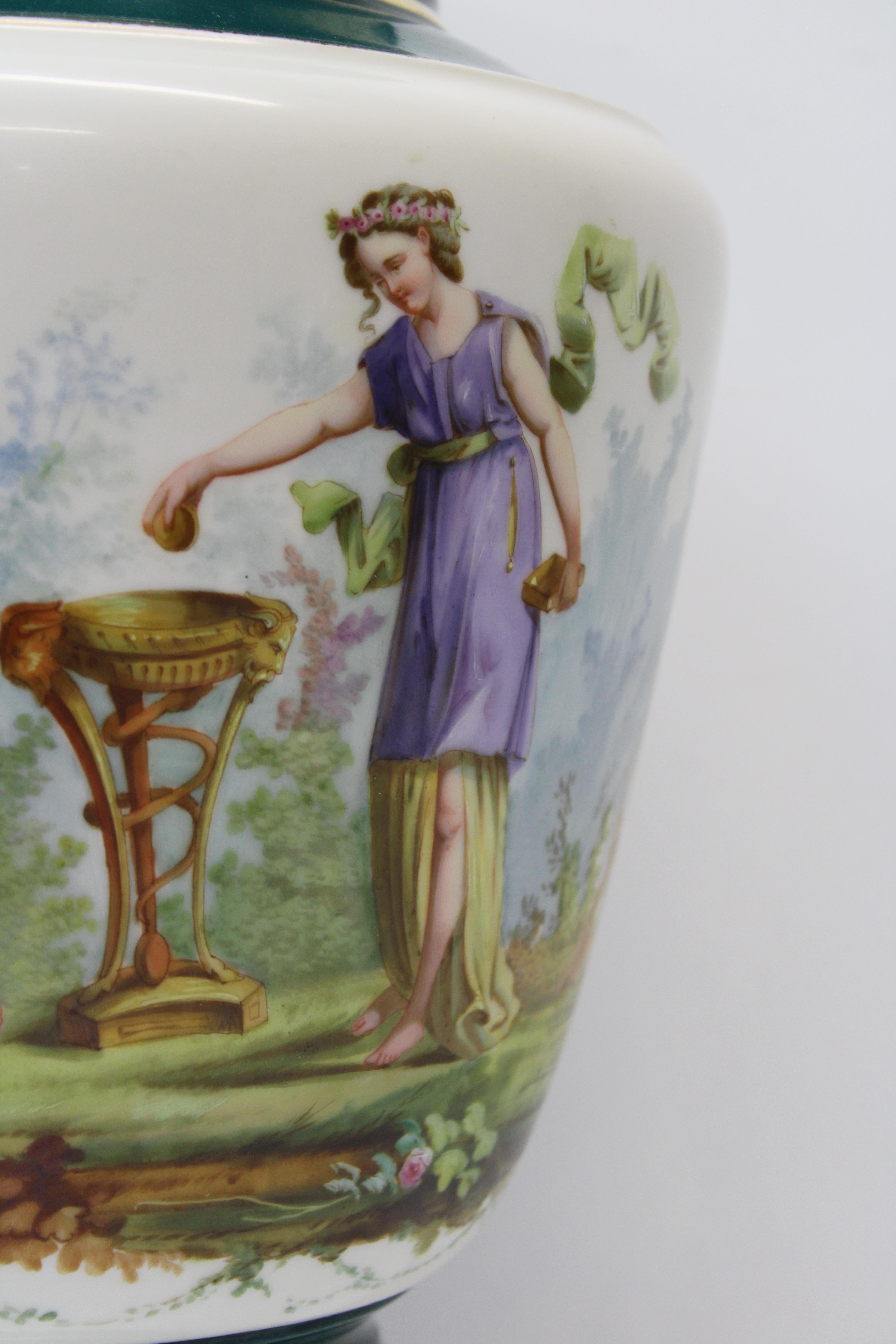 French Porcelain Vase In Good Condition For Sale In San Francisco, CA