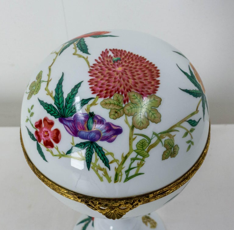 French Porcelaine Pedestal Candy Box or Sweet Box Vegetal Patterns, Mid