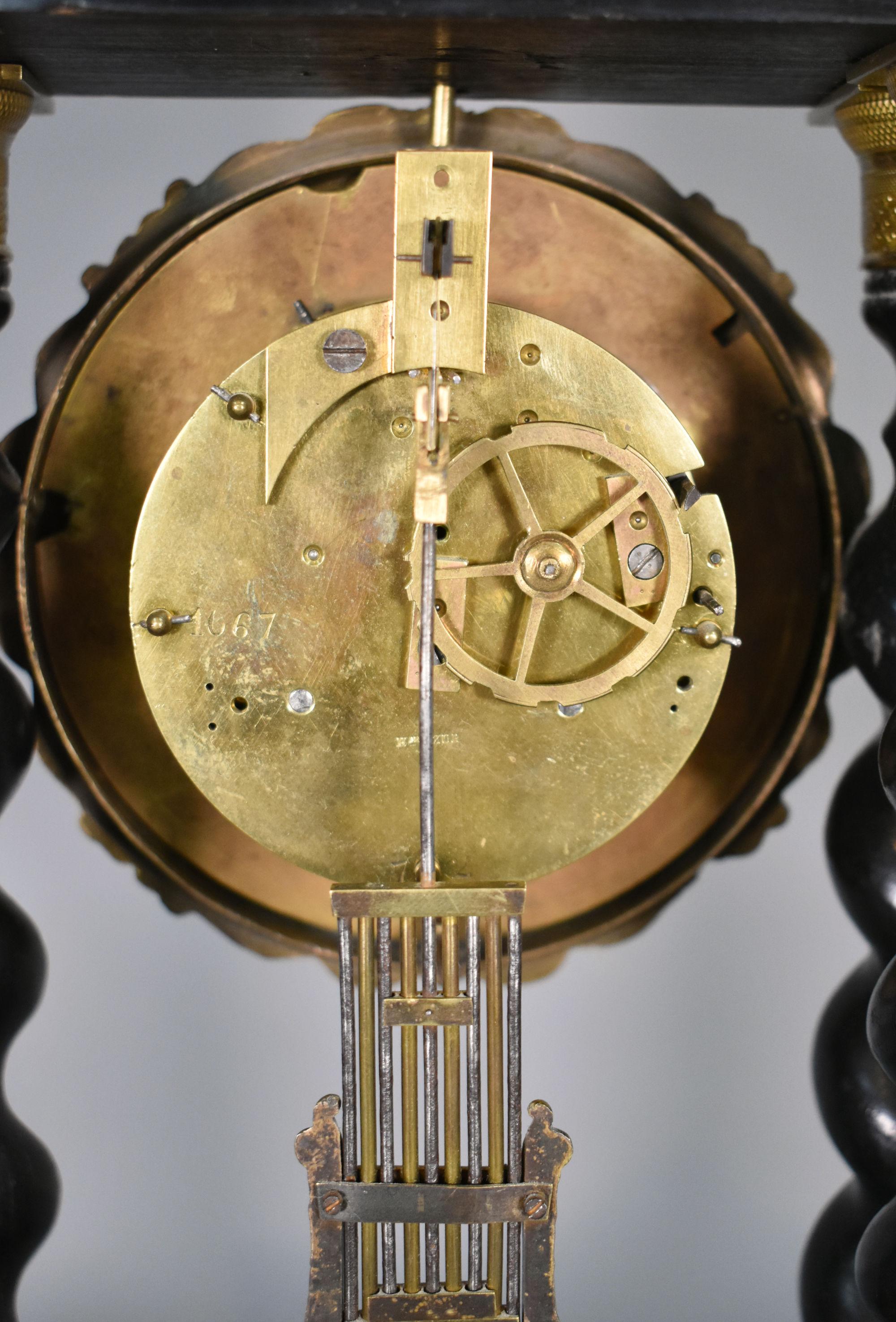 Orologio a torsione d'orzo francese Portico Napoleone III in vendita 4