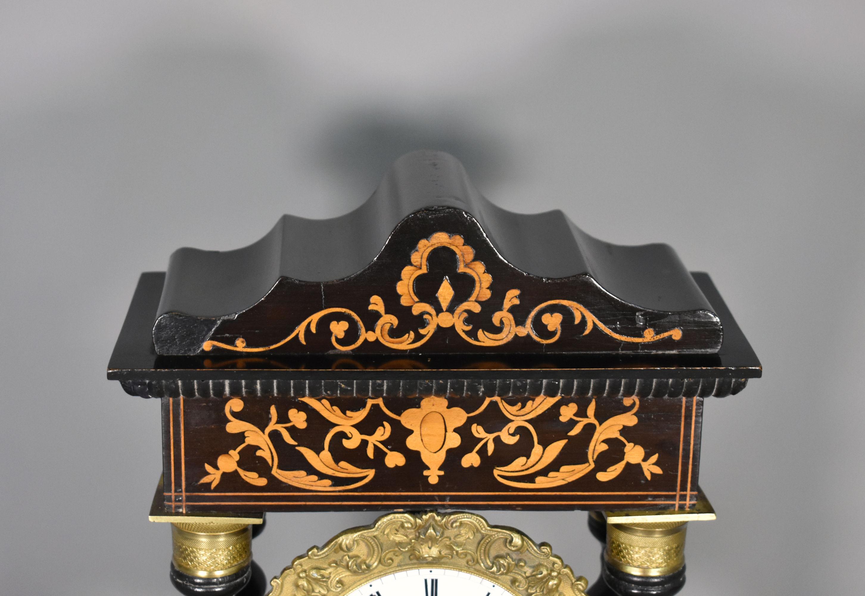 Bronzato Orologio a torsione d'orzo francese Portico Napoleone III in vendita