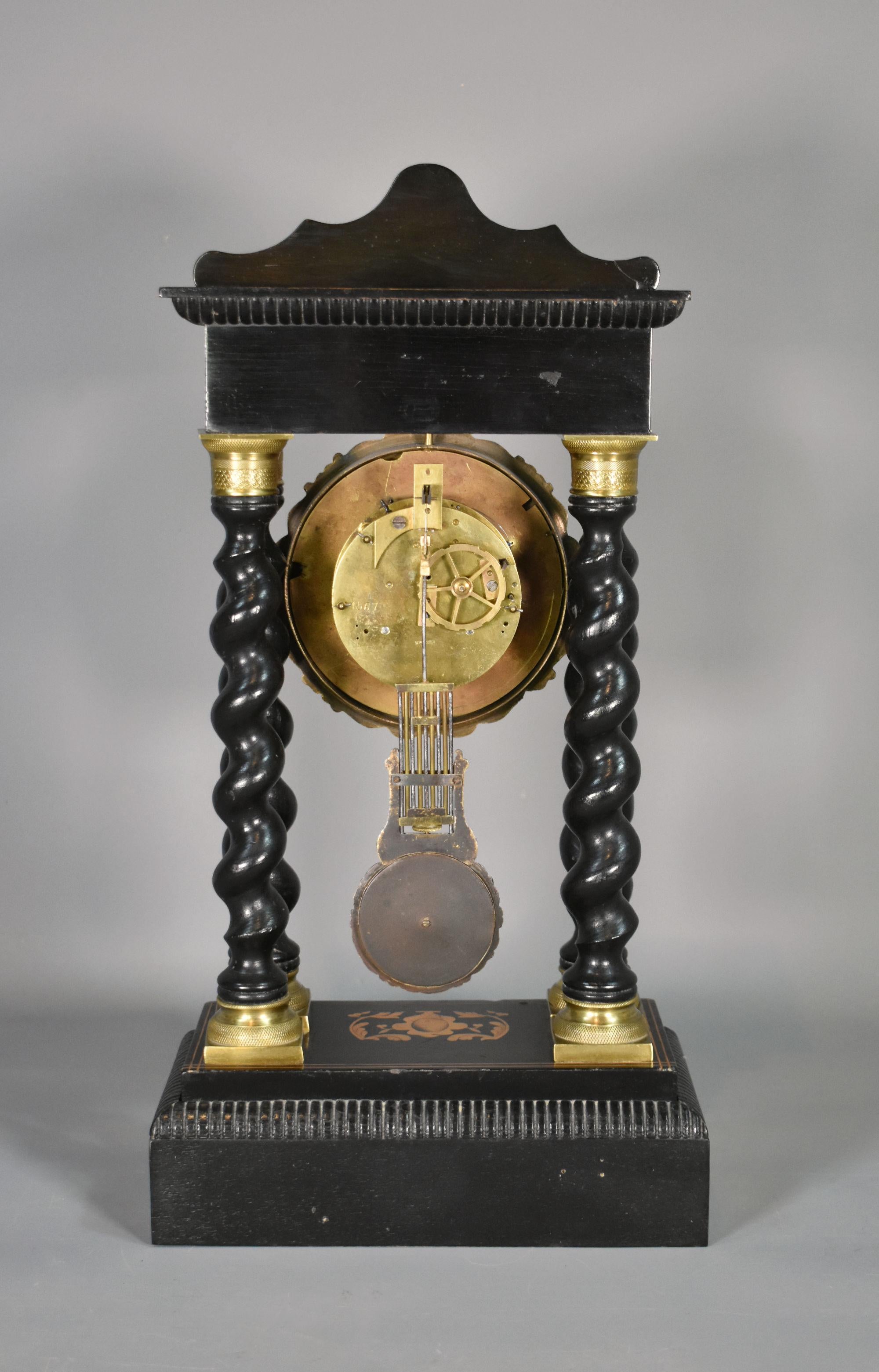 Orologio a torsione d'orzo francese Portico Napoleone III in vendita 2