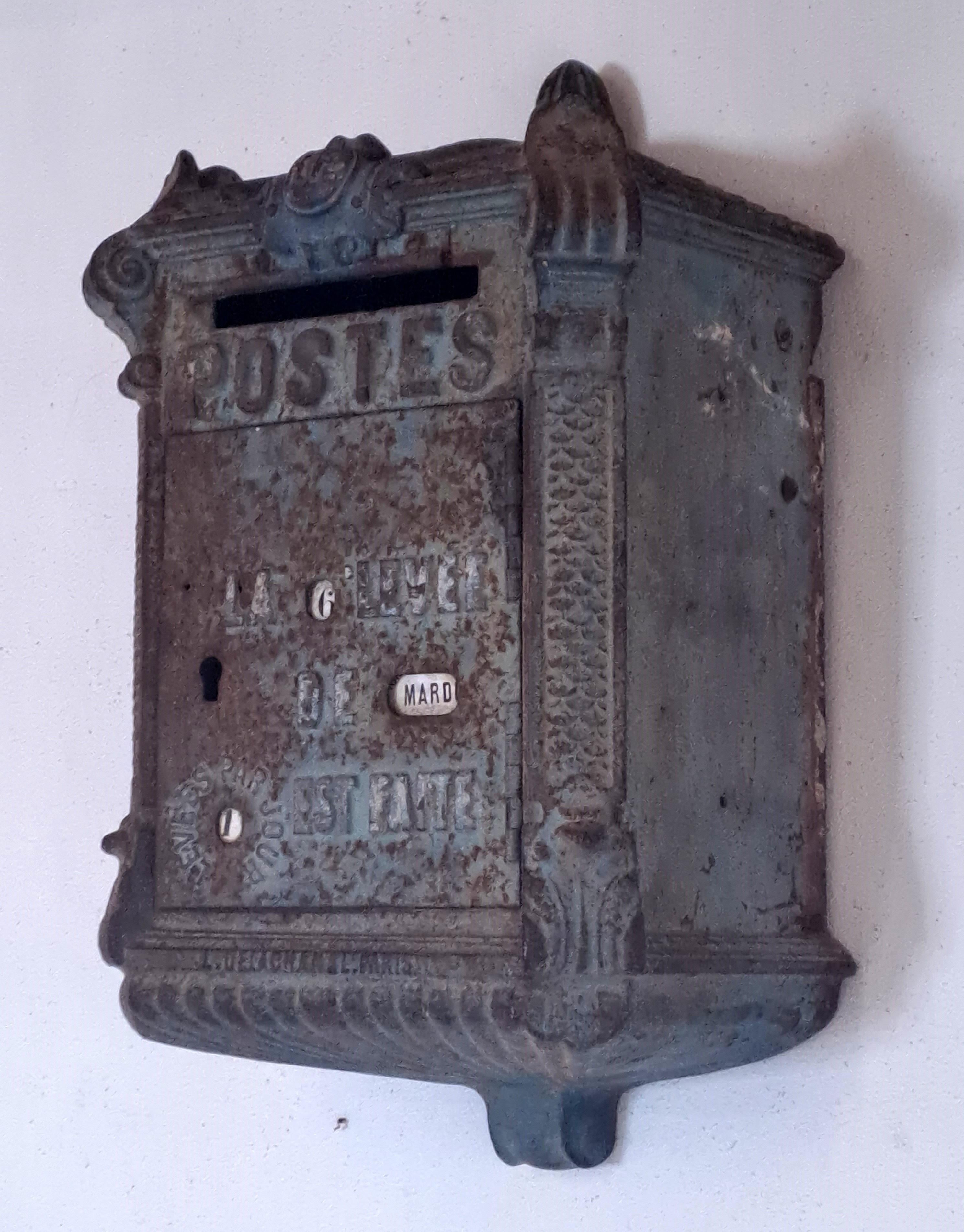 French Post Office Mailbox - Cast Iron - Delachanal Model - Late 19th Century For Sale 5