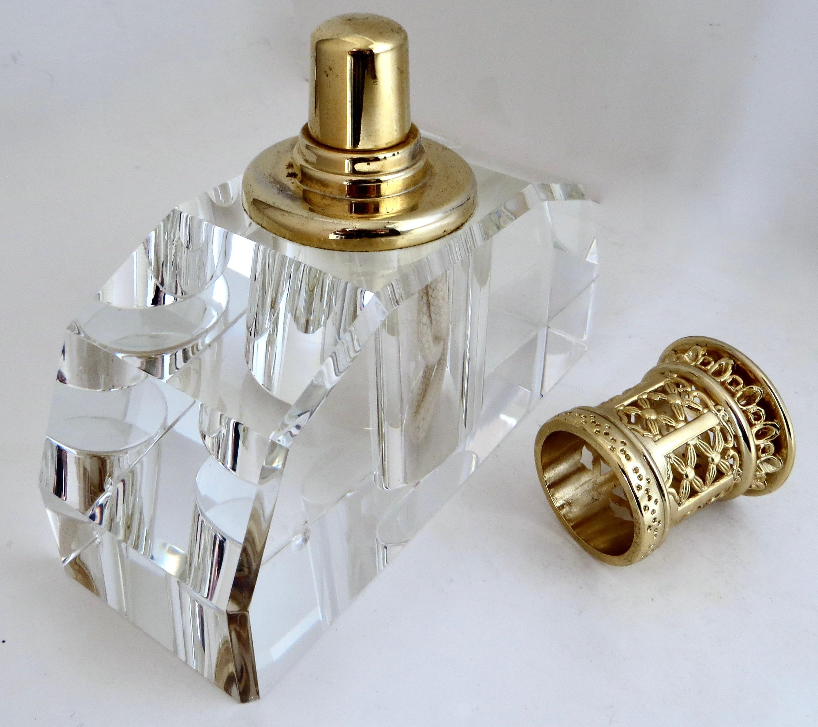 Fait main Diffuseur à parfum d'après-guerre de grande taille en verre taillé de qualité supérieure, vers 1946 en vente