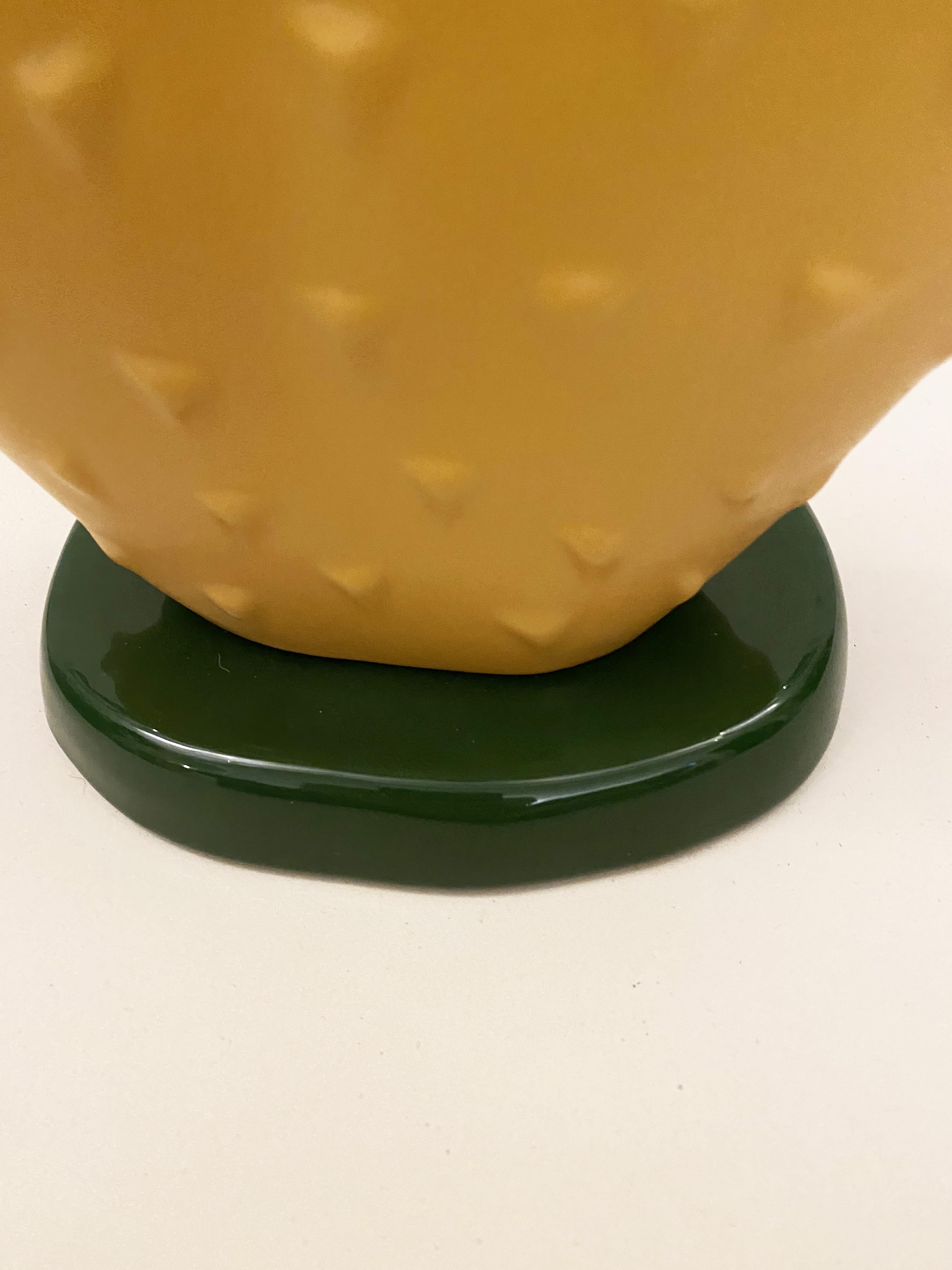Français Lampe postmoderne en céramique avec cactus de François Chatain, années 1980