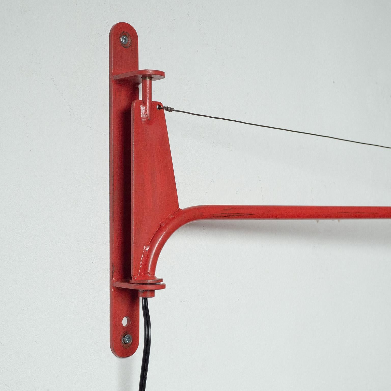Jean Prouvé JIB Potence Lampe, 1950er Jahre im Zustand „Gut“ im Angebot in Vienna, AT