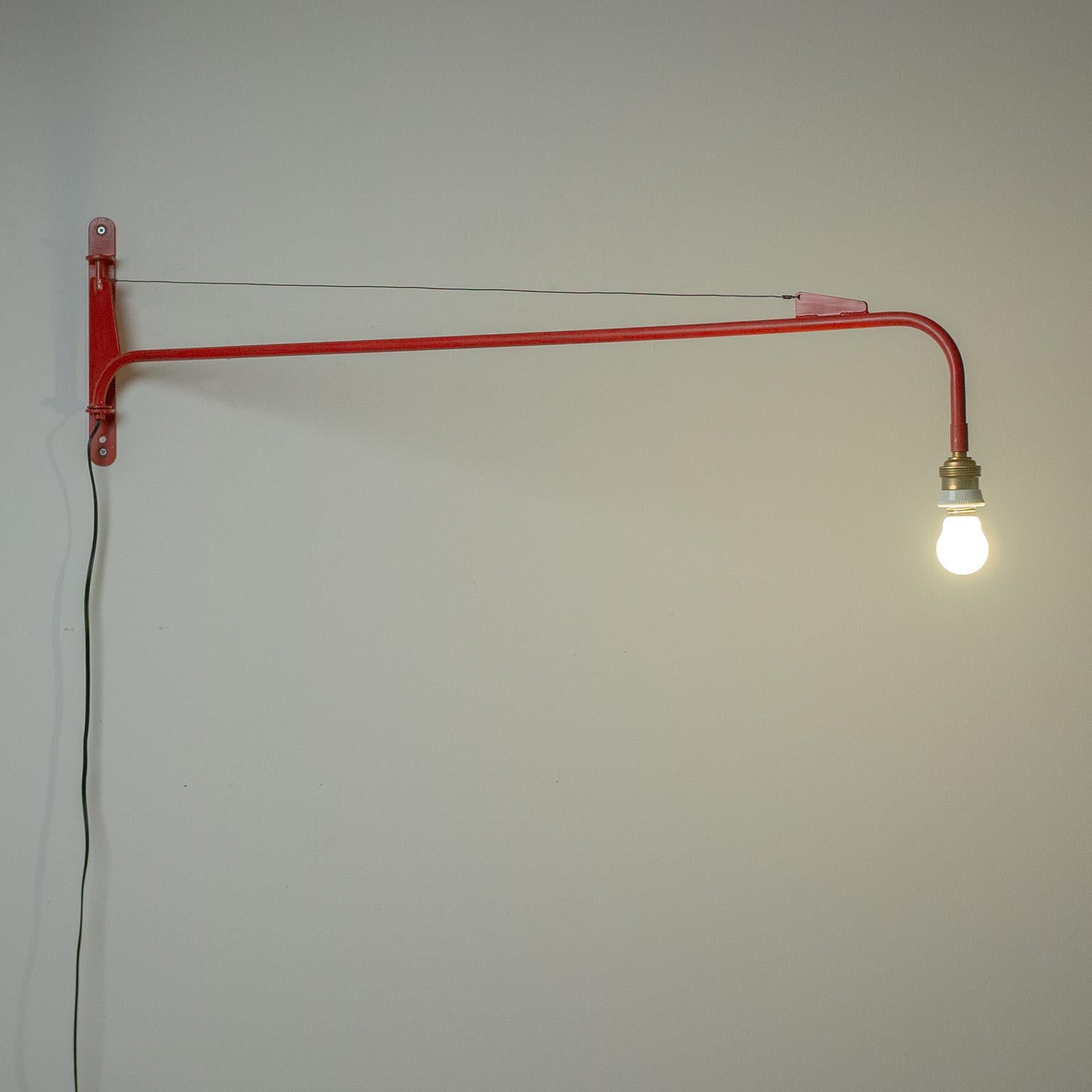 Jean Prouvé JIB Potence Lampe, 1950er Jahre (Mitte des 20. Jahrhunderts) im Angebot