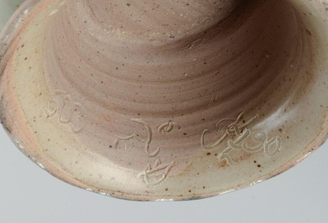 Französischer Töpfer, großer, einzigartiger Keramikkrug im griechischen Stil. im Angebot 4
