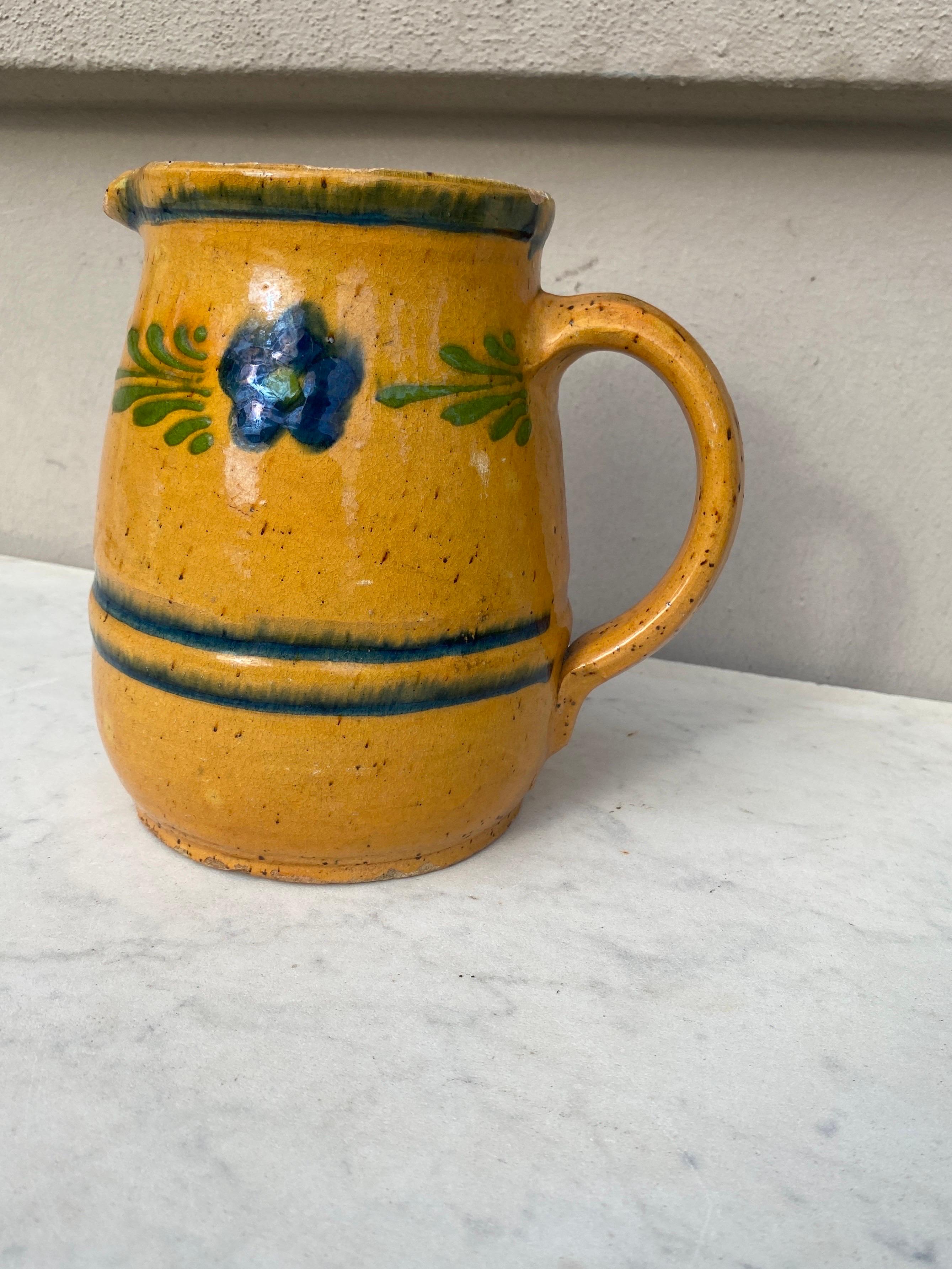 French Pottery Pitcher Savoie , Circa 1890 In Good Condition In Austin, TX